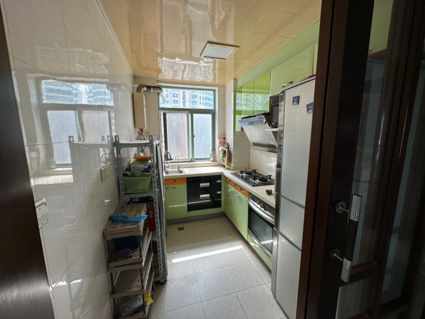 置地花园 4室2厅2卫 4300.0元/月 置地花园 4室2厅2卫 4300.0元/月室内图