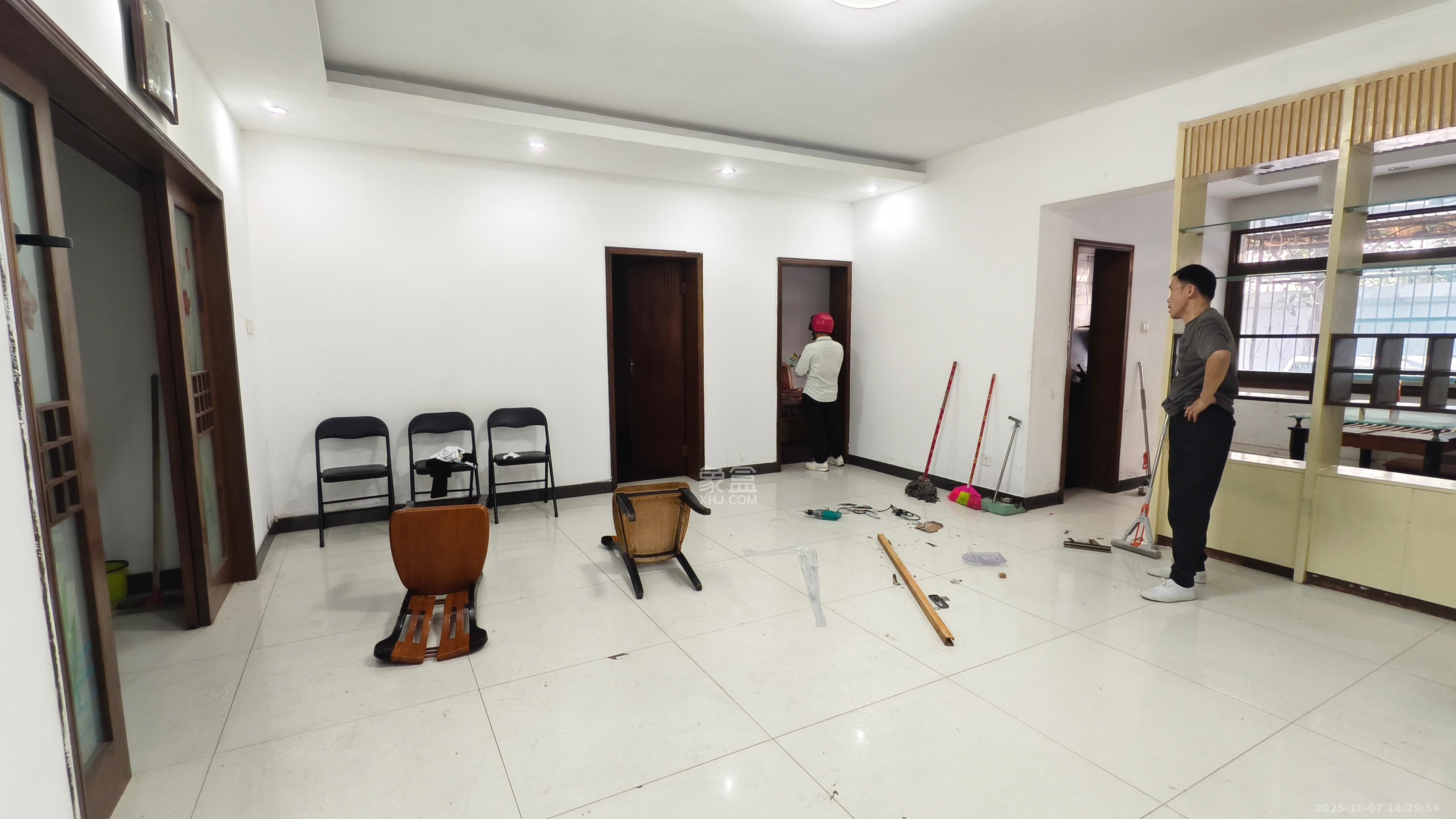 阿弥岭农村信用宿舍(阿弥岭路34号)  2室1厅1卫    1800.0元/月 阿弥岭农村信用宿舍(阿弥岭路34号)  2室1厅1卫    1800.0元/月