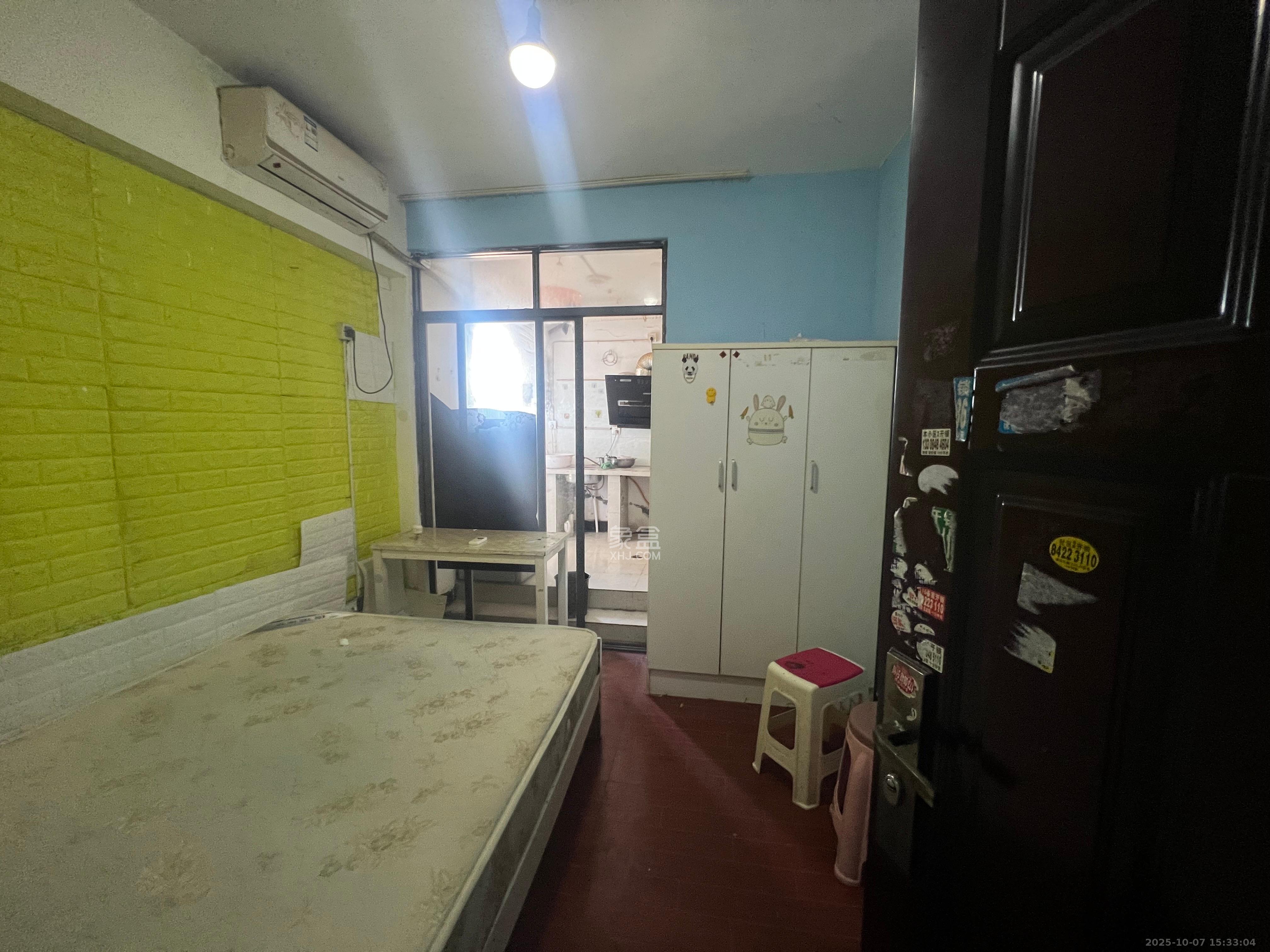 百纳广场(百纳公寓) 1室1厅0卫 950.0元/月 百纳广场(百纳公寓) 1室1厅0卫 950.0元/月室内图