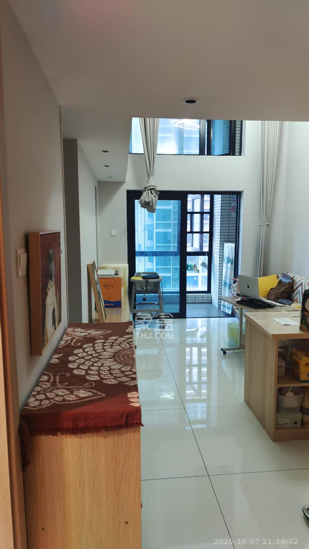 时代年华  3室2厅1卫    1700.0元/月 时代年华  3室2厅1卫    1700.0元/月