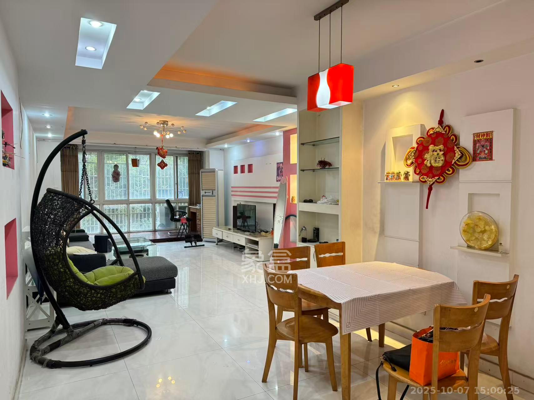 翡翠林居  3室2厅2卫    2000.0元/月 翡翠林居  3室2厅2卫    2000.0元/月室内图