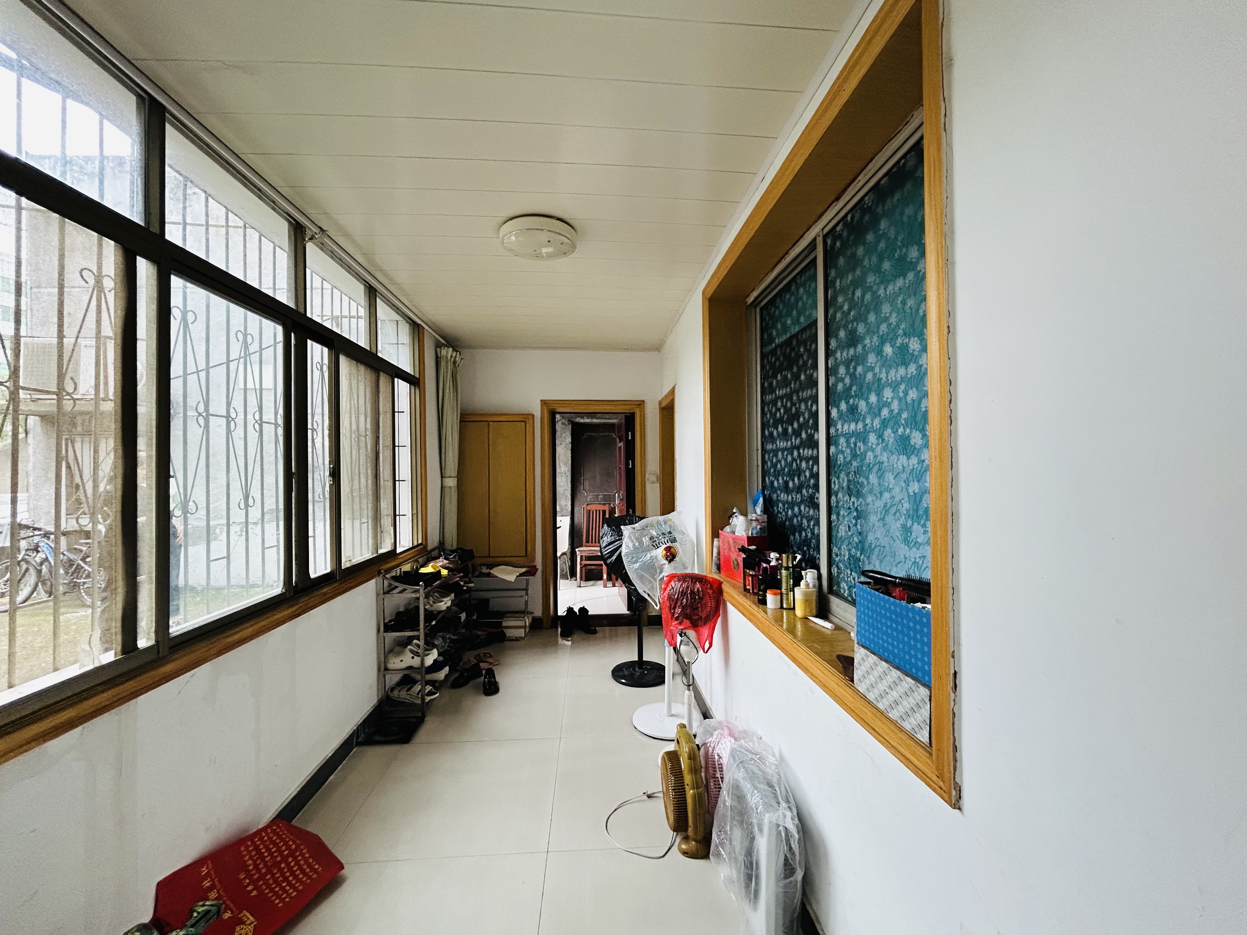 七里桥建设银行家属楼（桃花仑东路）  3室2厅2卫    800.0元/月室内图