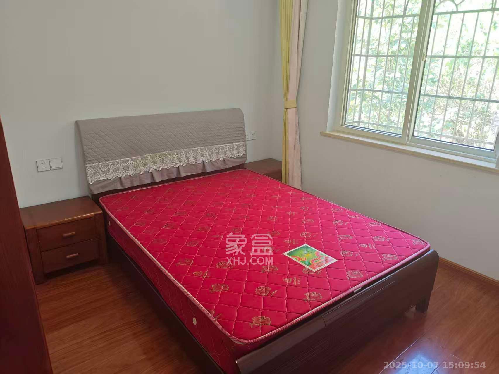 静谧园  3室1厅1卫    1800.0元/月 静谧园  3室1厅1卫    1800.0元/月室内图