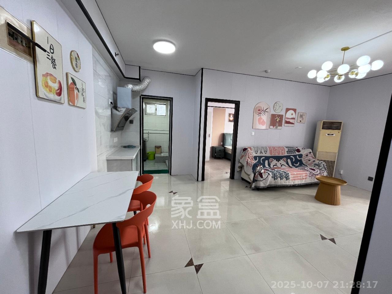 锦华时代  2室1厅1卫    2600.0元/月室内图