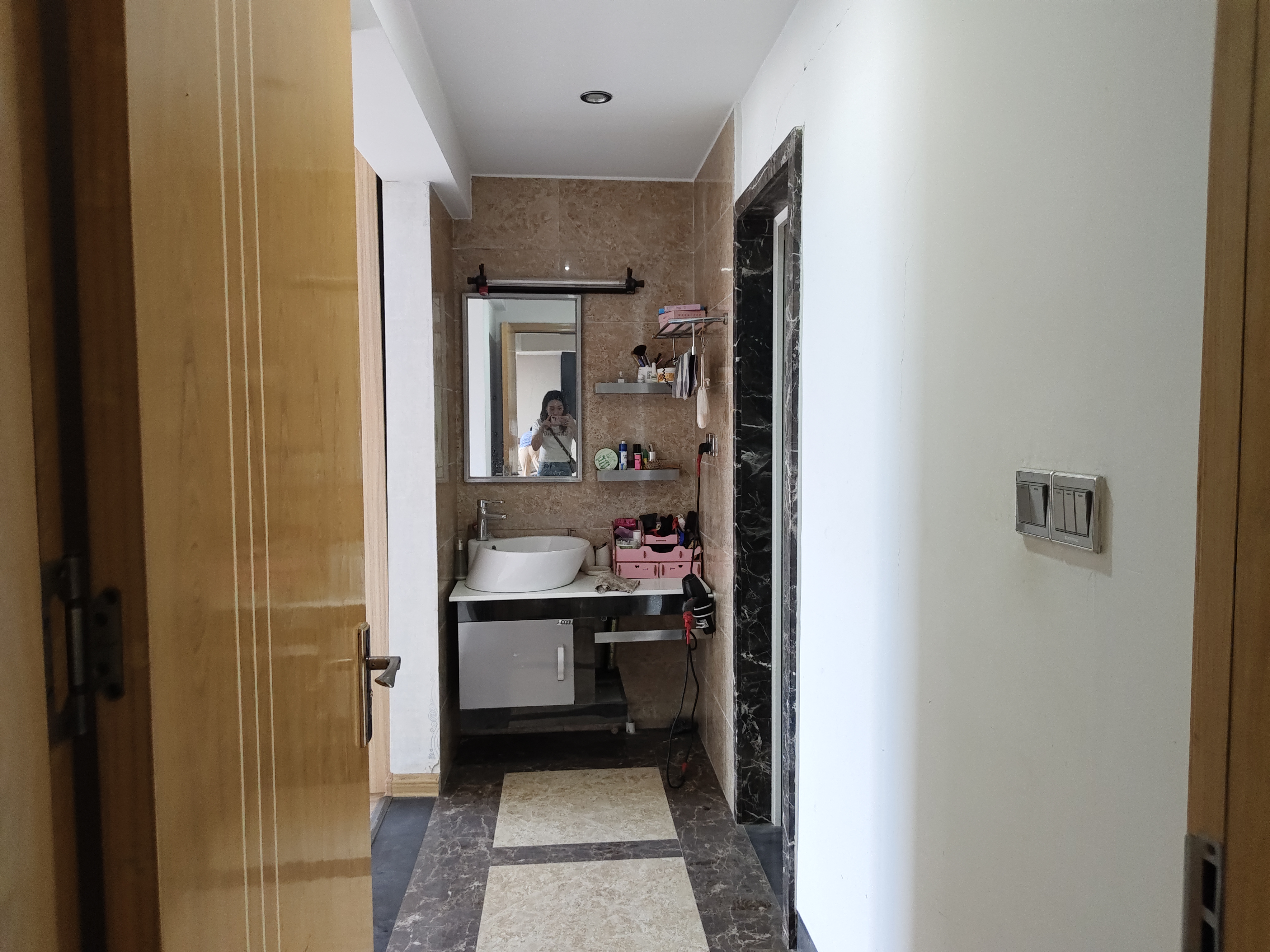 吉泰邦臣 3室2厅2卫 69.8万 吉泰邦臣 3室2厅2卫 69.8万客厅