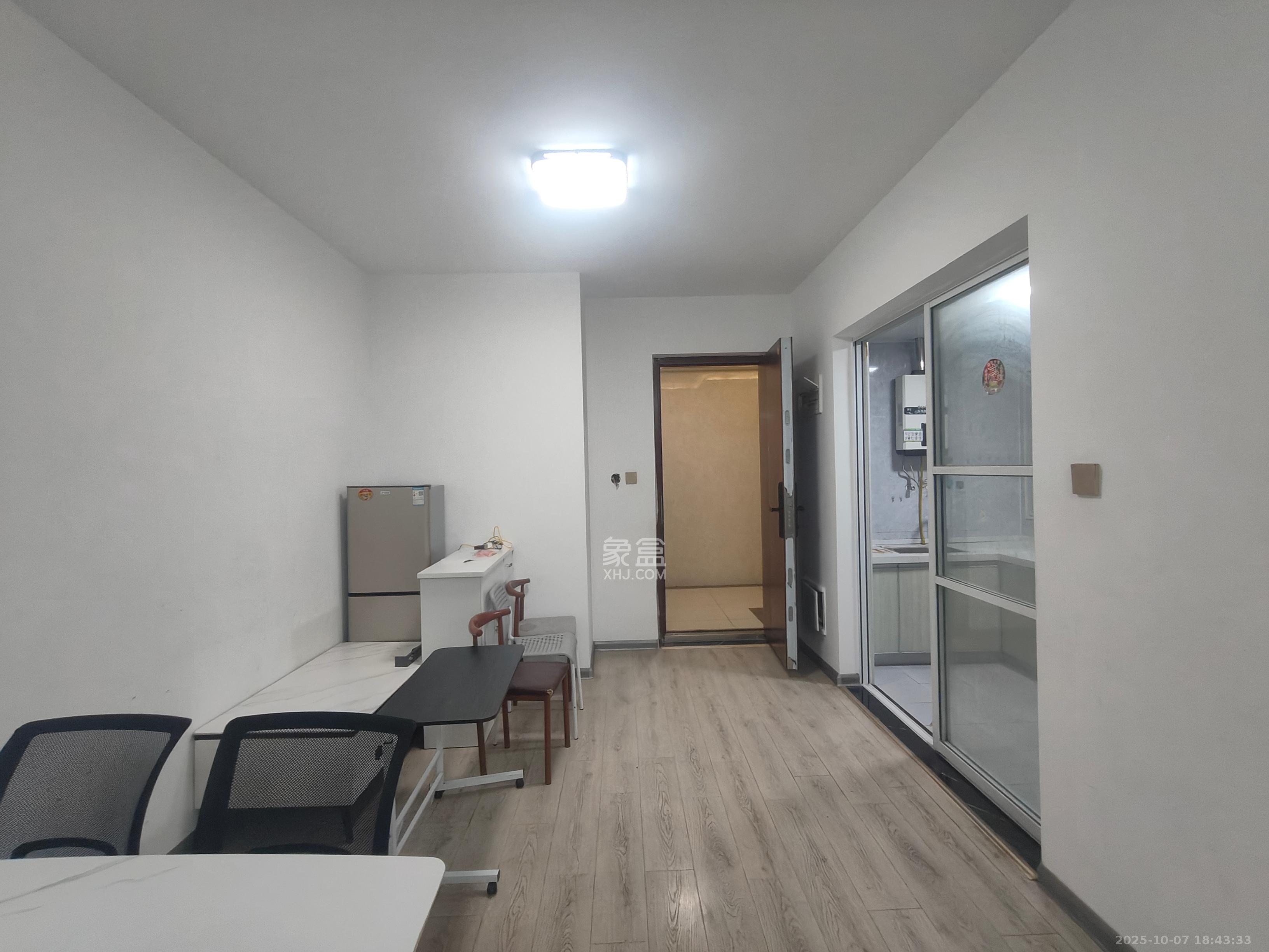 佳兆业云顶梅溪湖（佳兆业梅溪荟）  3室2厅2卫    2600.0元/月室内图