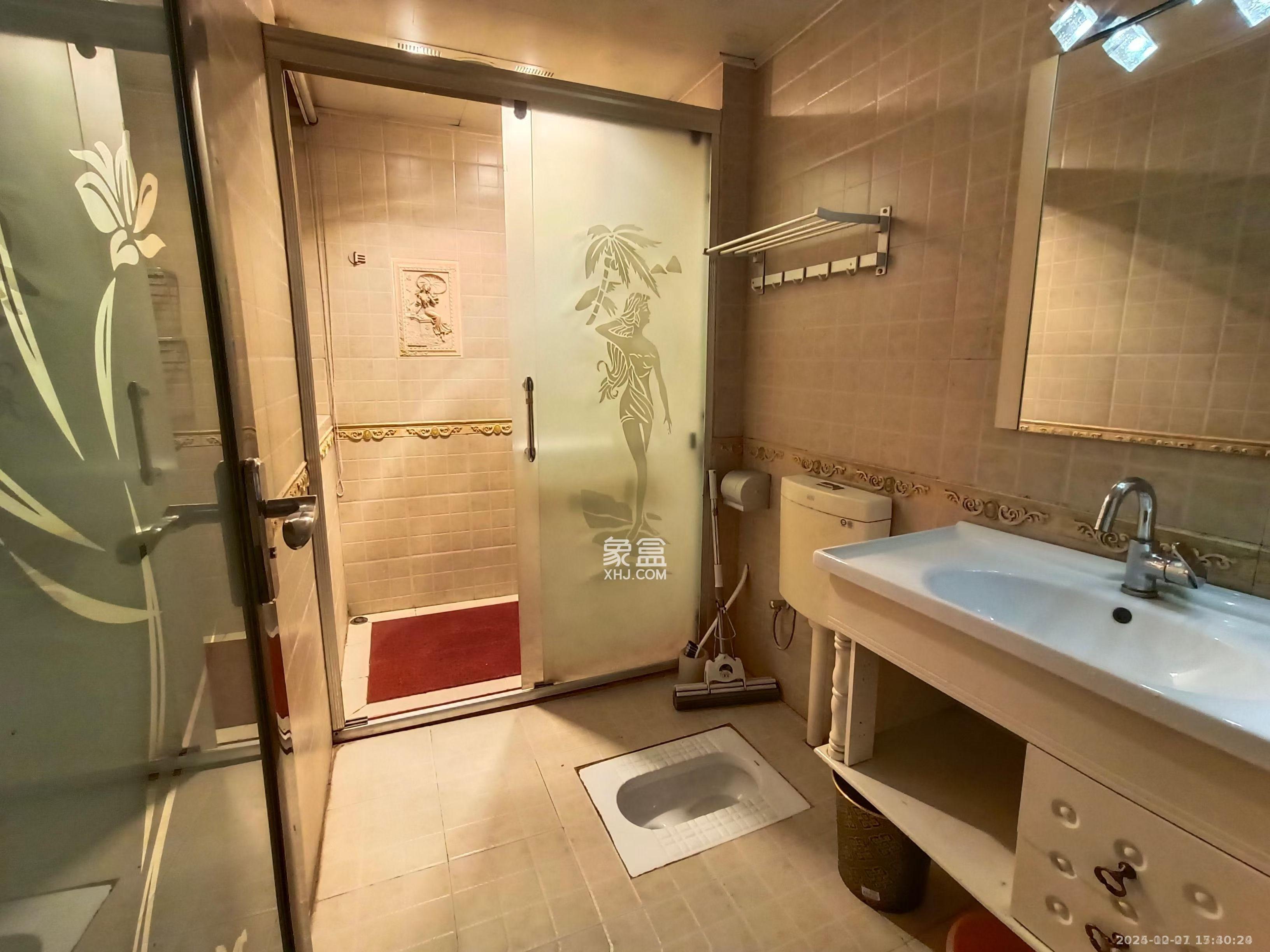 莱茵城  2室2厅1卫    1900.0元/月室内图