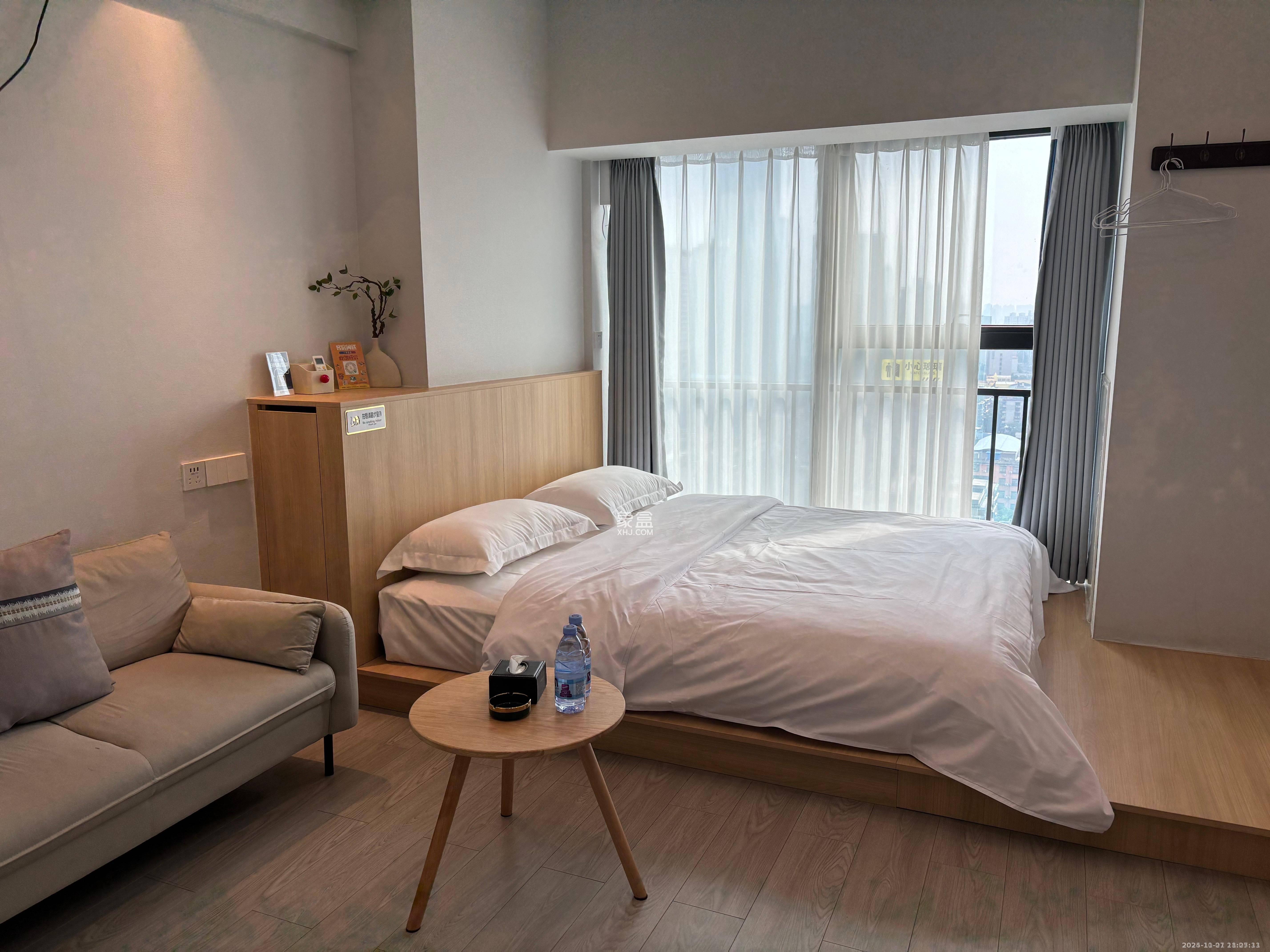 华润置地中心 1室1厅1卫 2500.0元/月 华润置地中心 1室1厅1卫 2500.0元/月室内图