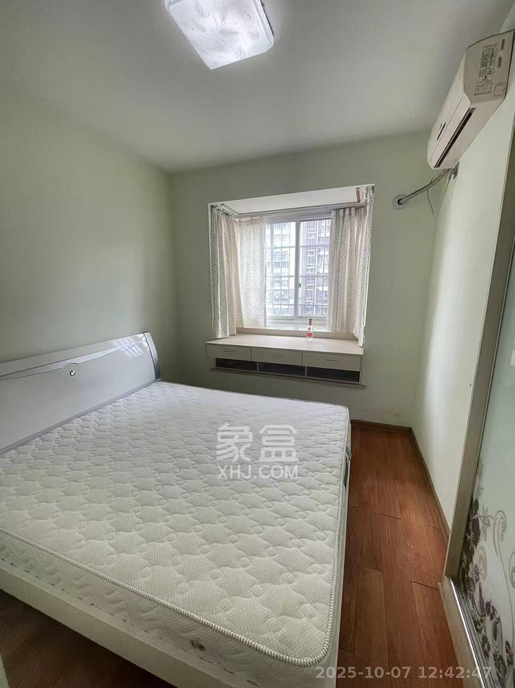 东业苹果社区  2室2厅1卫    1600.0元/月室内图