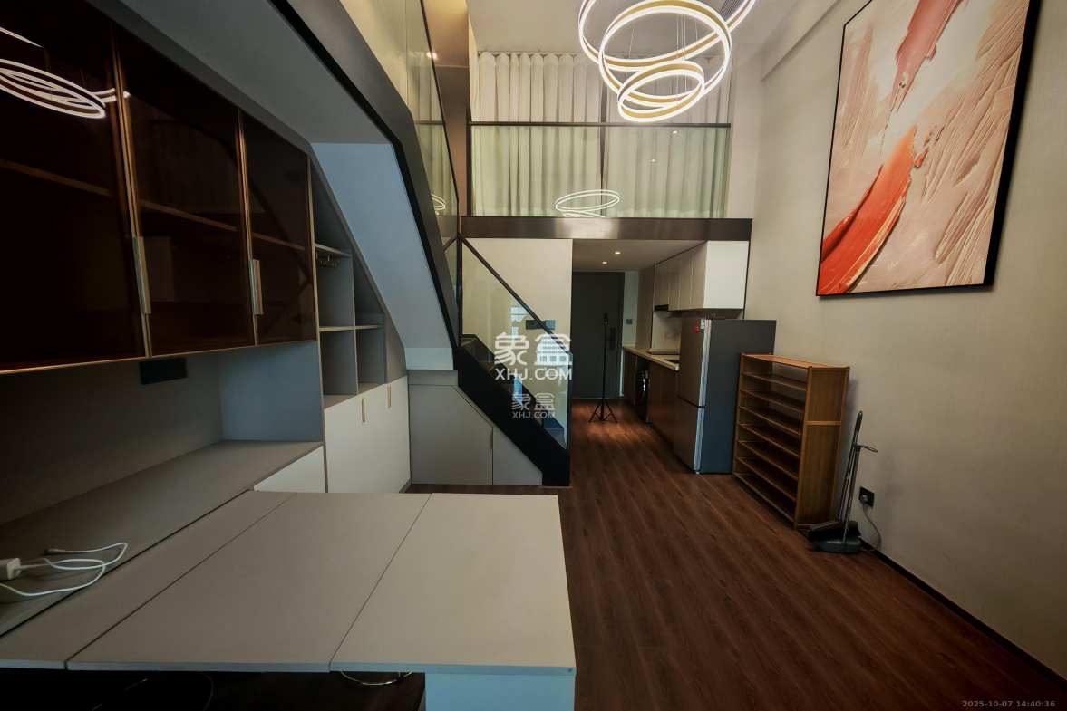 达美寰宇中心 2室1厅1卫 2500.0元/月 达美寰宇中心 2室1厅1卫 2500.0元/月室内图