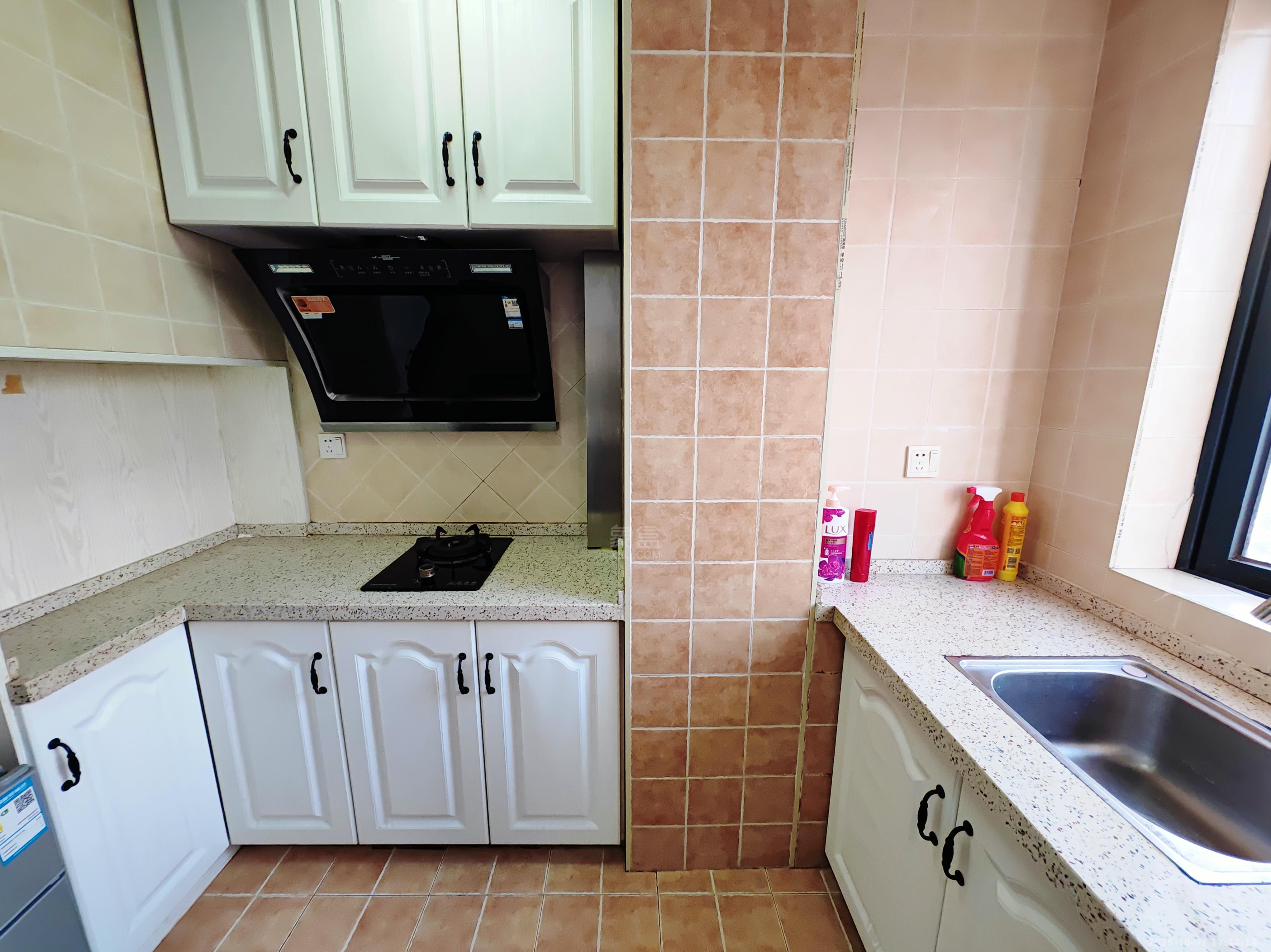 中建御山和苑 1室1厅1卫 950.0元/月 中建御山和苑 1室1厅1卫 950.0元/月室内图