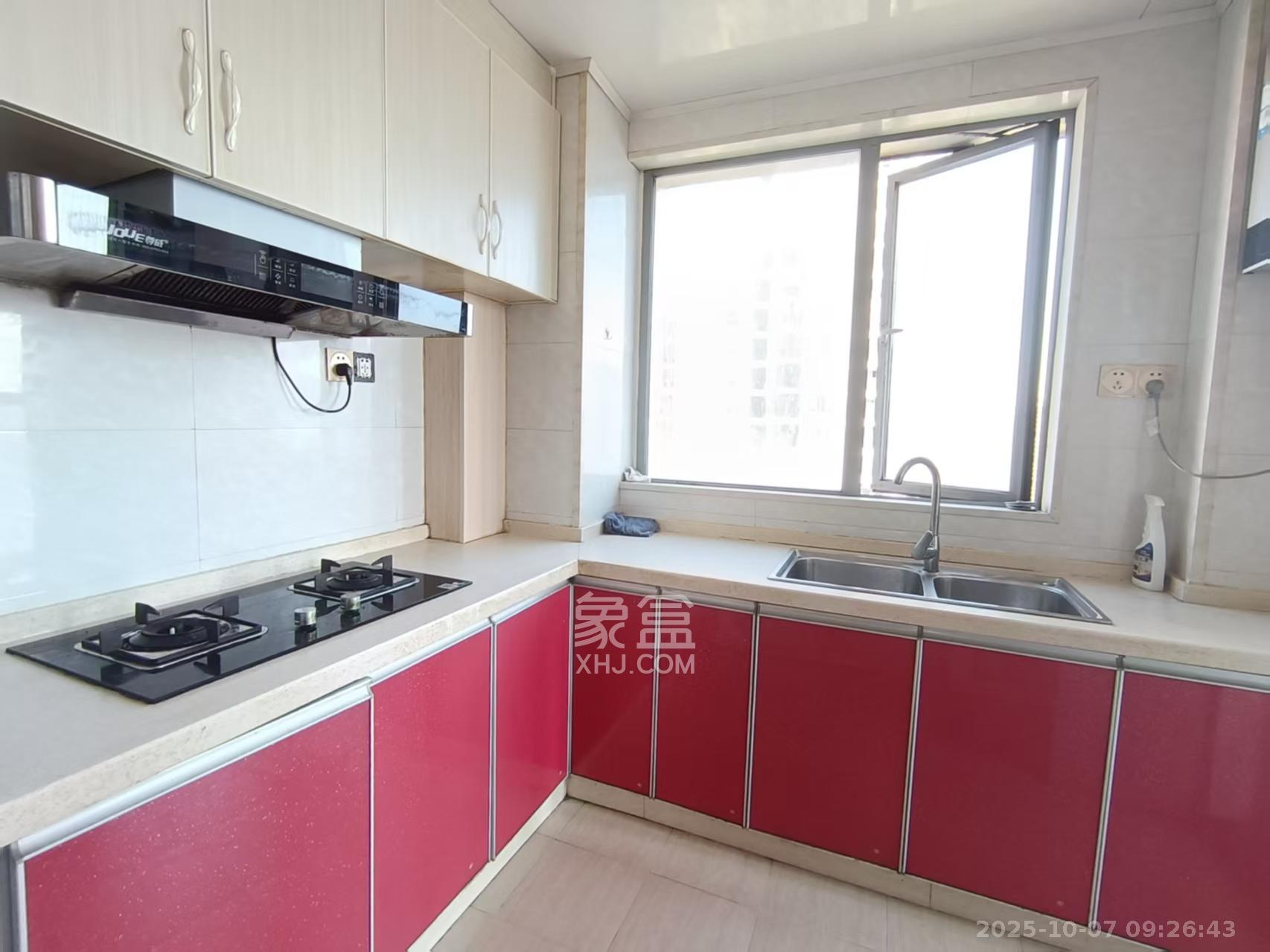 湖湘奥林匹克花园  3室2厅2卫    2200.0元/月 湖湘奥林匹克花园  3室2厅2卫    2200.0元/月室内图