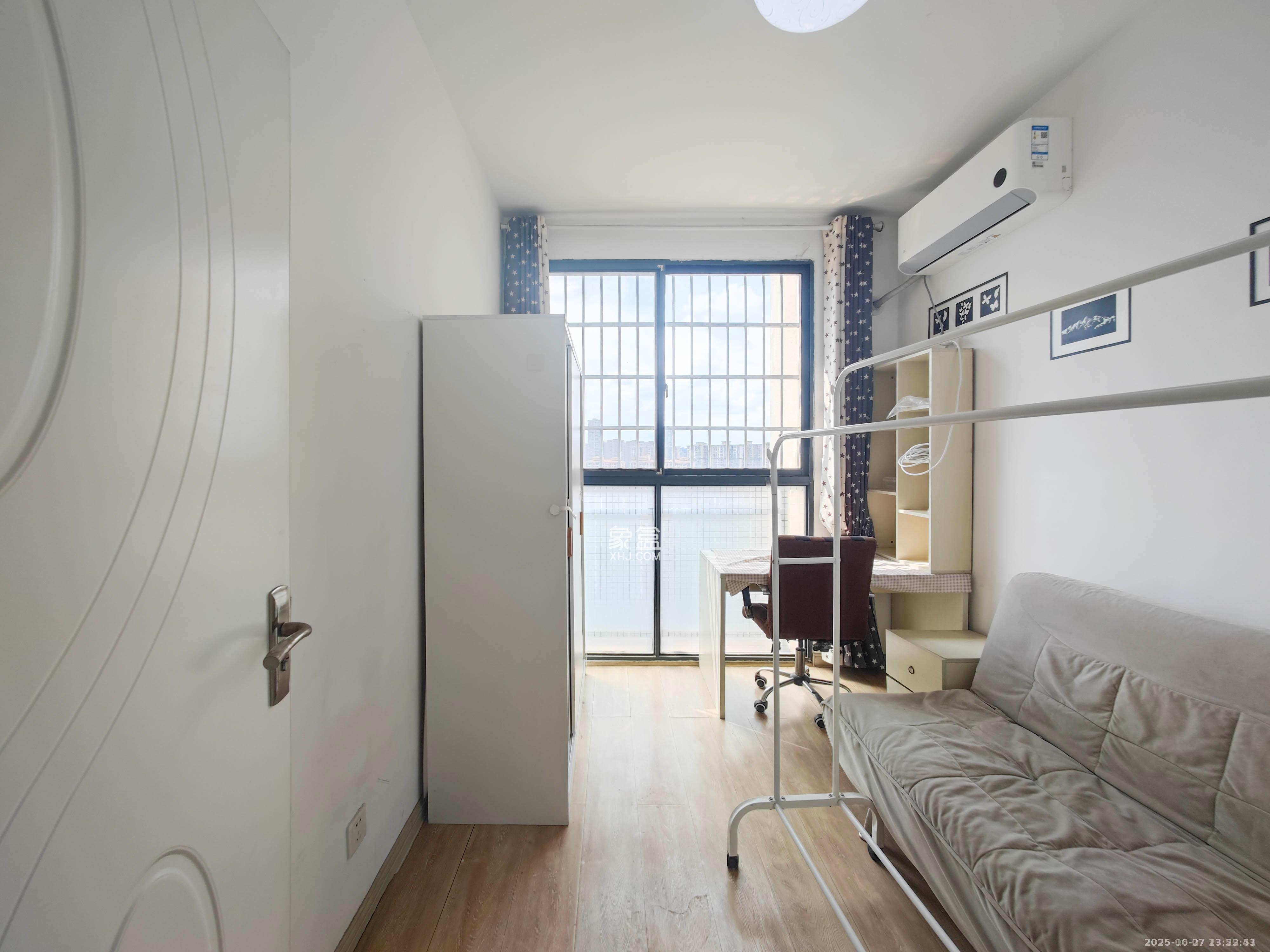 湘府十城（汇财御景湾新寓,汇财国际）  3室2厅2卫    1800.0元/月室内图