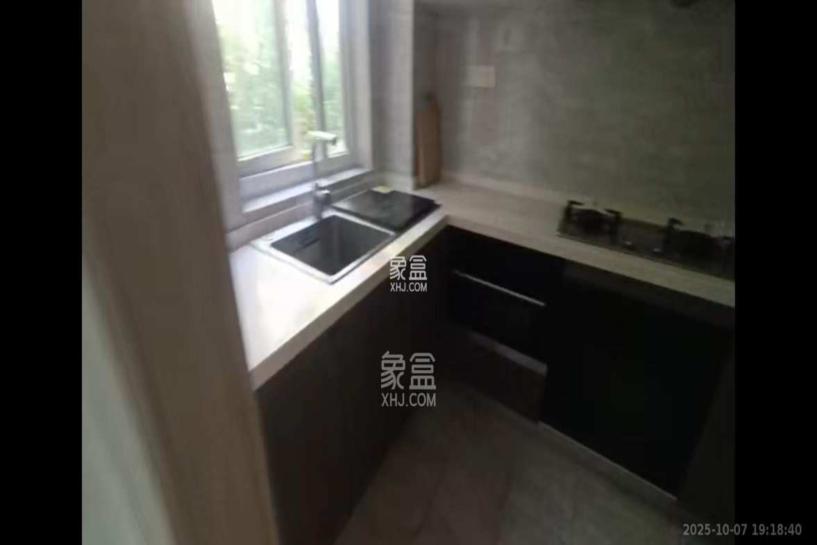 金地中交麓谷香颂(金地中交雅苑)  3室2厅2卫    3000.0元/月 金地中交麓谷香颂(金地中交雅苑)  3室2厅2卫    3000.0元/月室内图