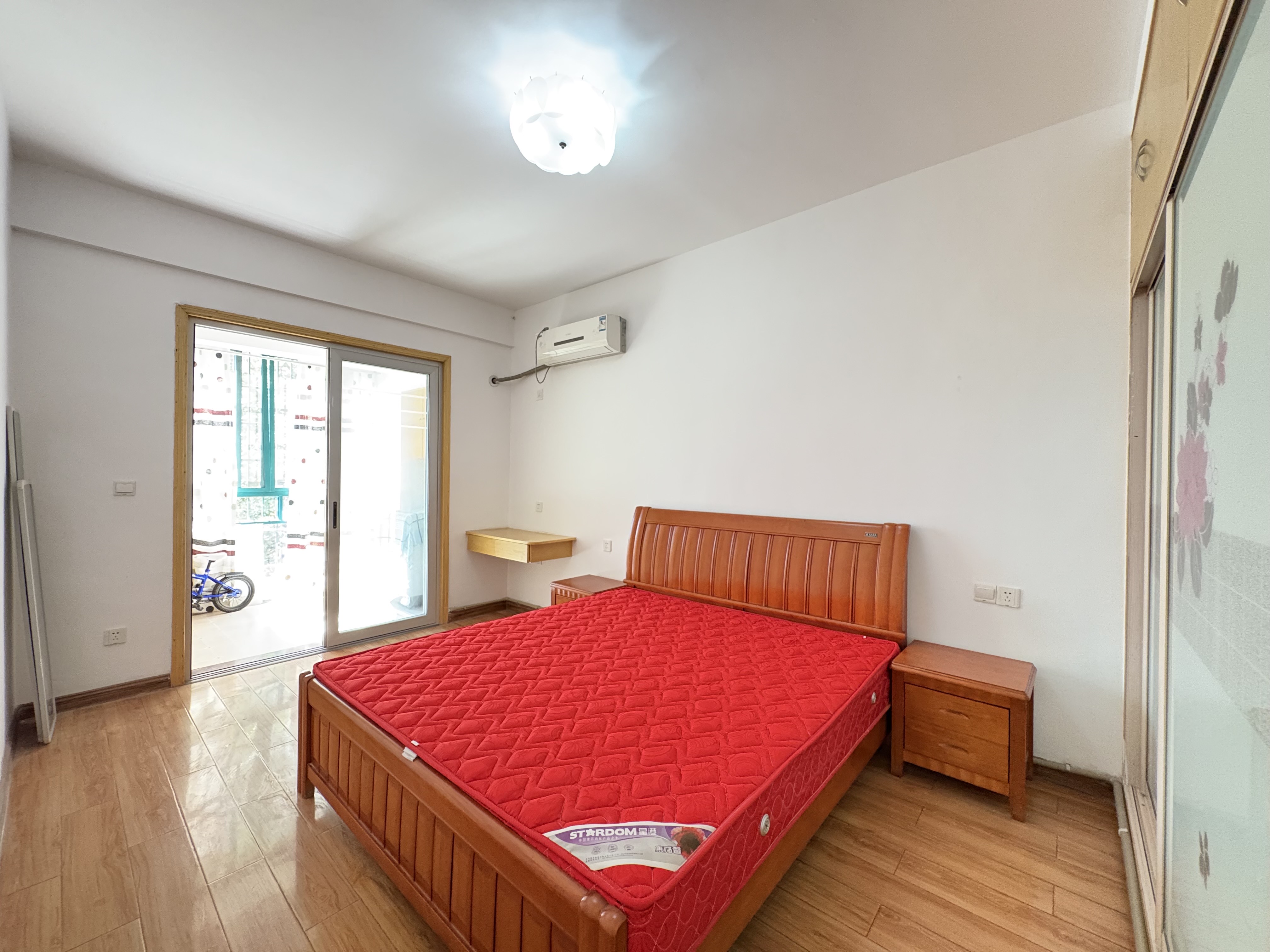 冠都现代城(冠都幸福彼岸) 3室2厅2卫 2000.0元/月 冠都现代城(冠都幸福彼岸) 3室2厅2卫 2000.0元/月室内图