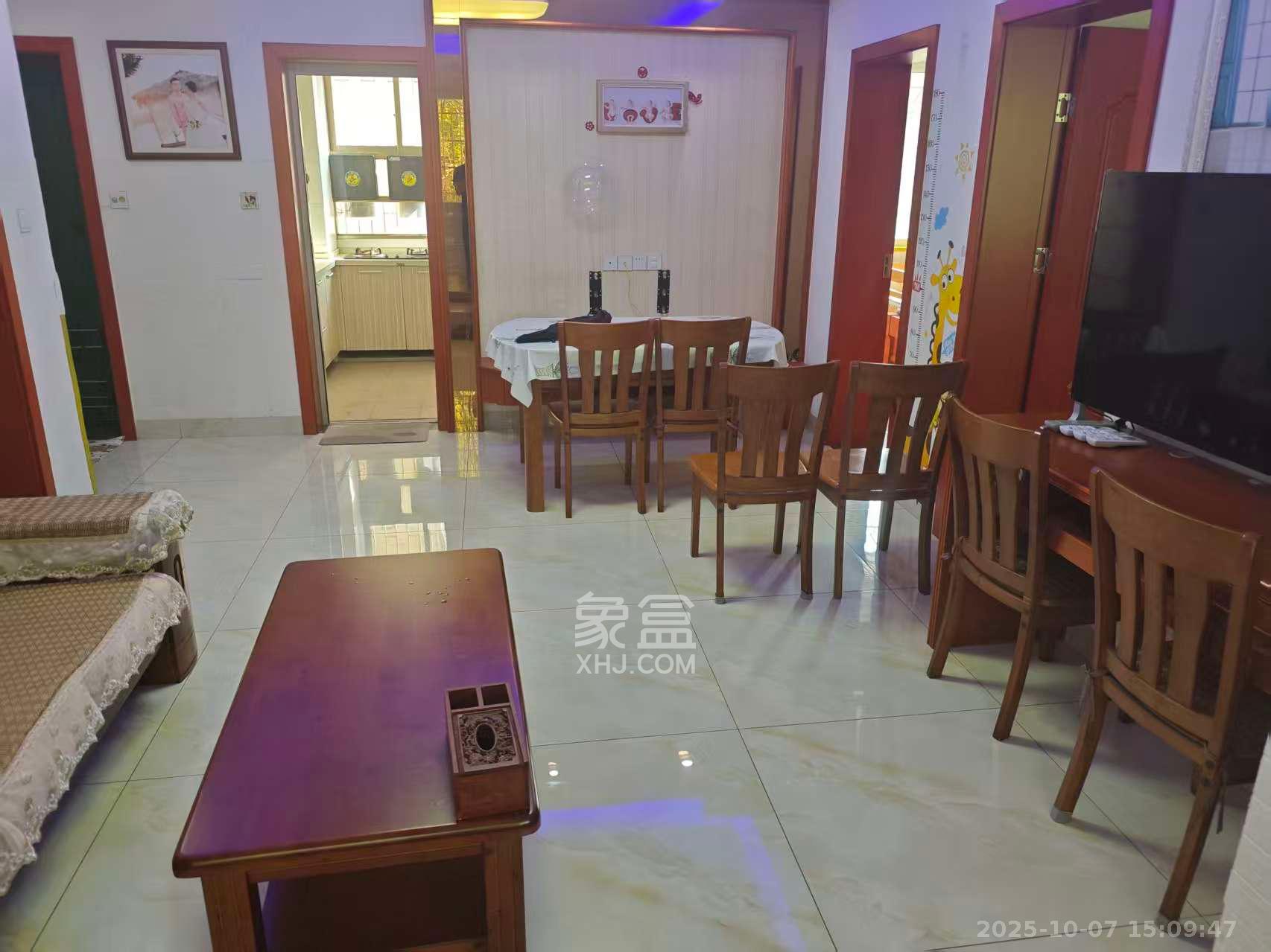 静谧园  3室1厅1卫    1800.0元/月 静谧园  3室1厅1卫    1800.0元/月室内图1