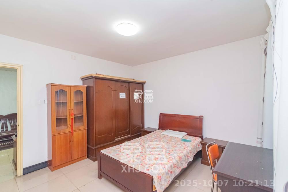 湖动社区新河市场(新河家具城) 2室2厅1卫 1500.0元/月 湖动社区新河市场(新河家具城) 2室2厅1卫 1500.0元/月室内图