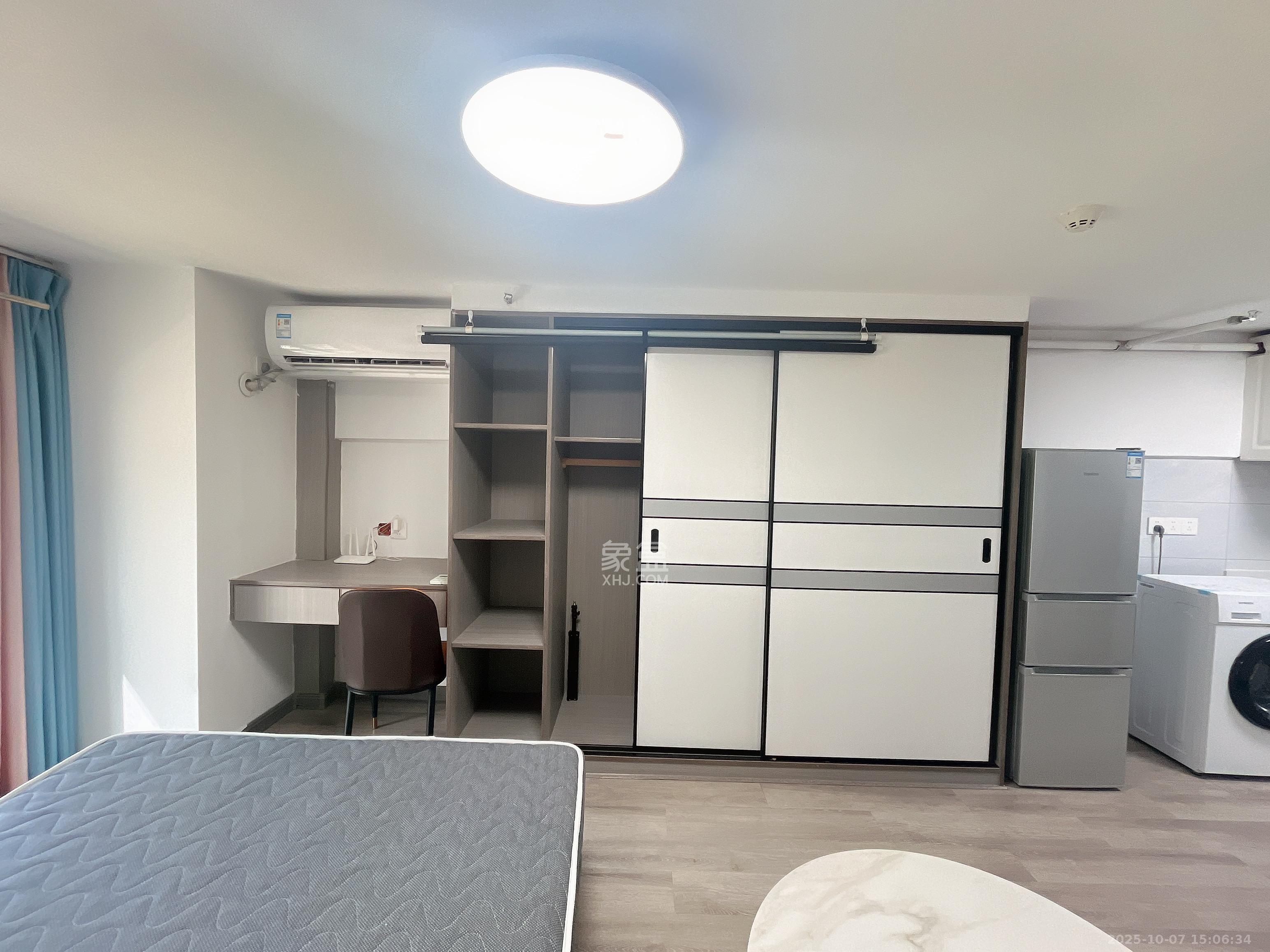 梅溪悦章  1室1厅1卫    1400.0元/月 梅溪悦章  1室1厅1卫    1400.0元/月室内图