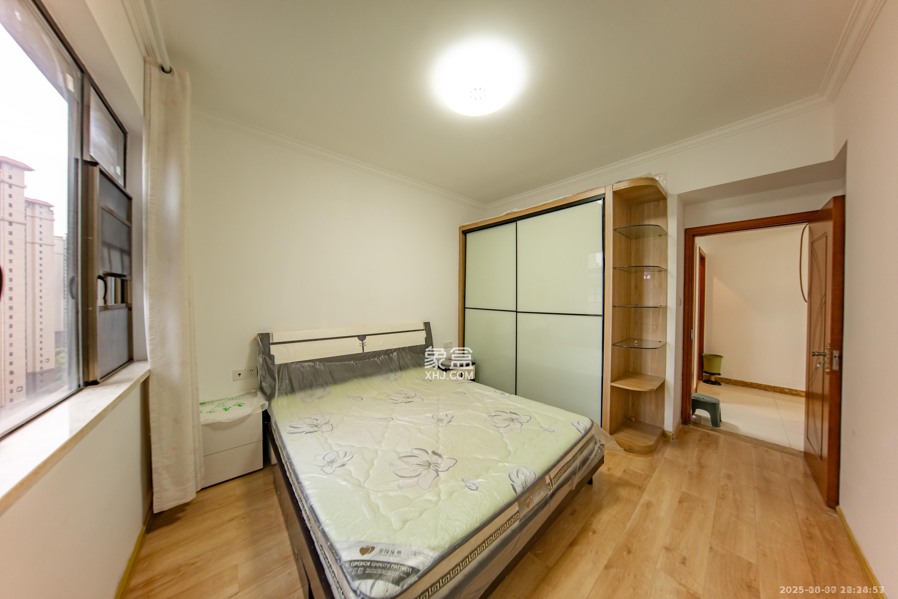 江山帝景哈佛  2室2厅1卫    2100.0元/月室内图