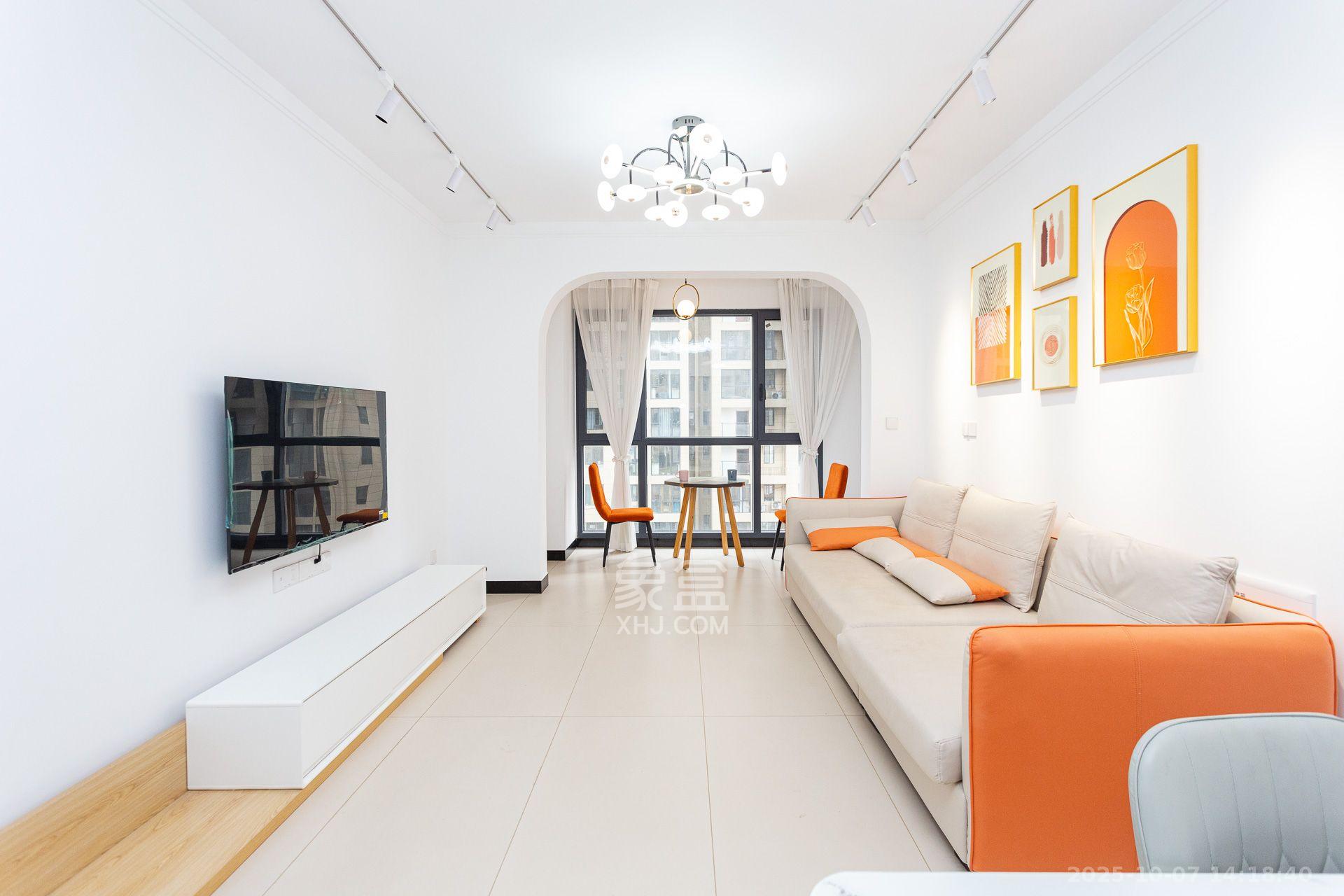 明发阅江悦府  3室2厅1卫    2300.0元/月 明发阅江悦府  3室2厅1卫    2300.0元/月