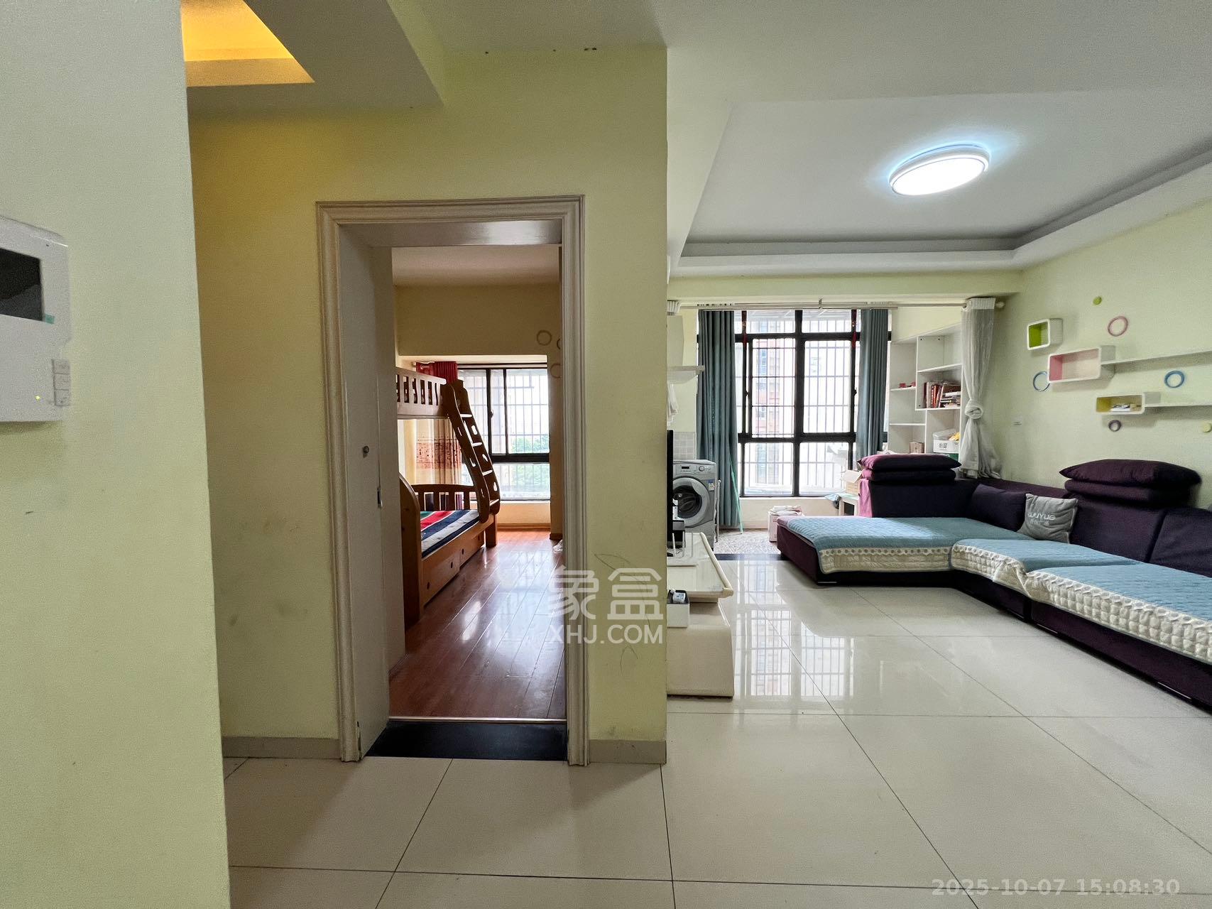 万科魅力之城  2室2厅1卫    2000.0元/月室内图