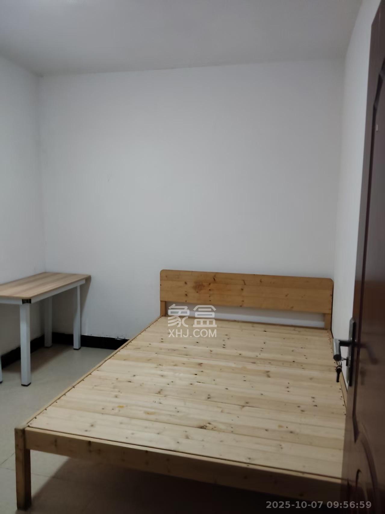 吉景小区 2室1厅1卫 1600.0元/月 吉景小区 2室1厅1卫 1600.0元/月室内图