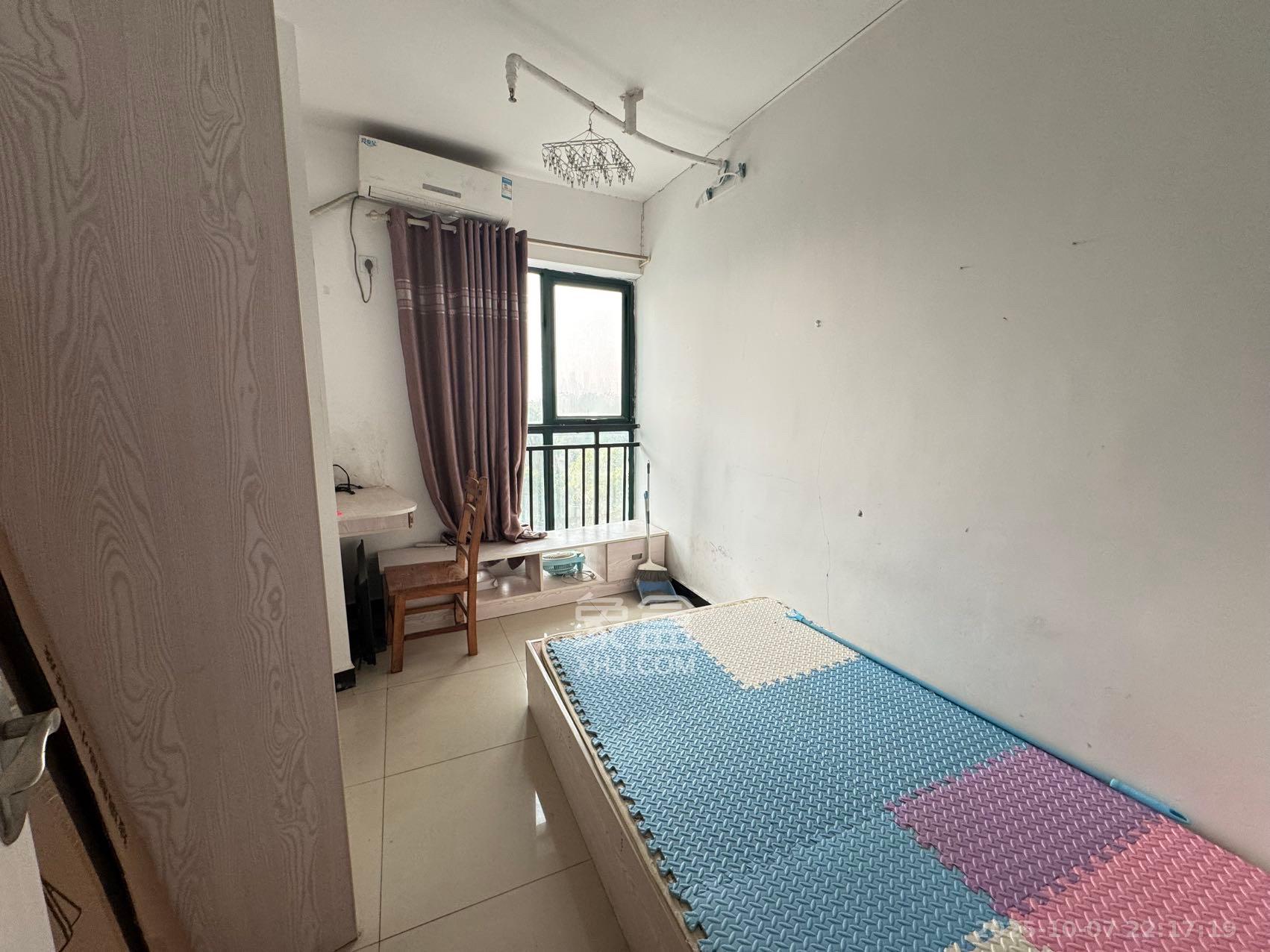 湖韵佳苑 2室2厅1卫 1600.0元/月 湖韵佳苑 2室2厅1卫 1600.0元/月室内图