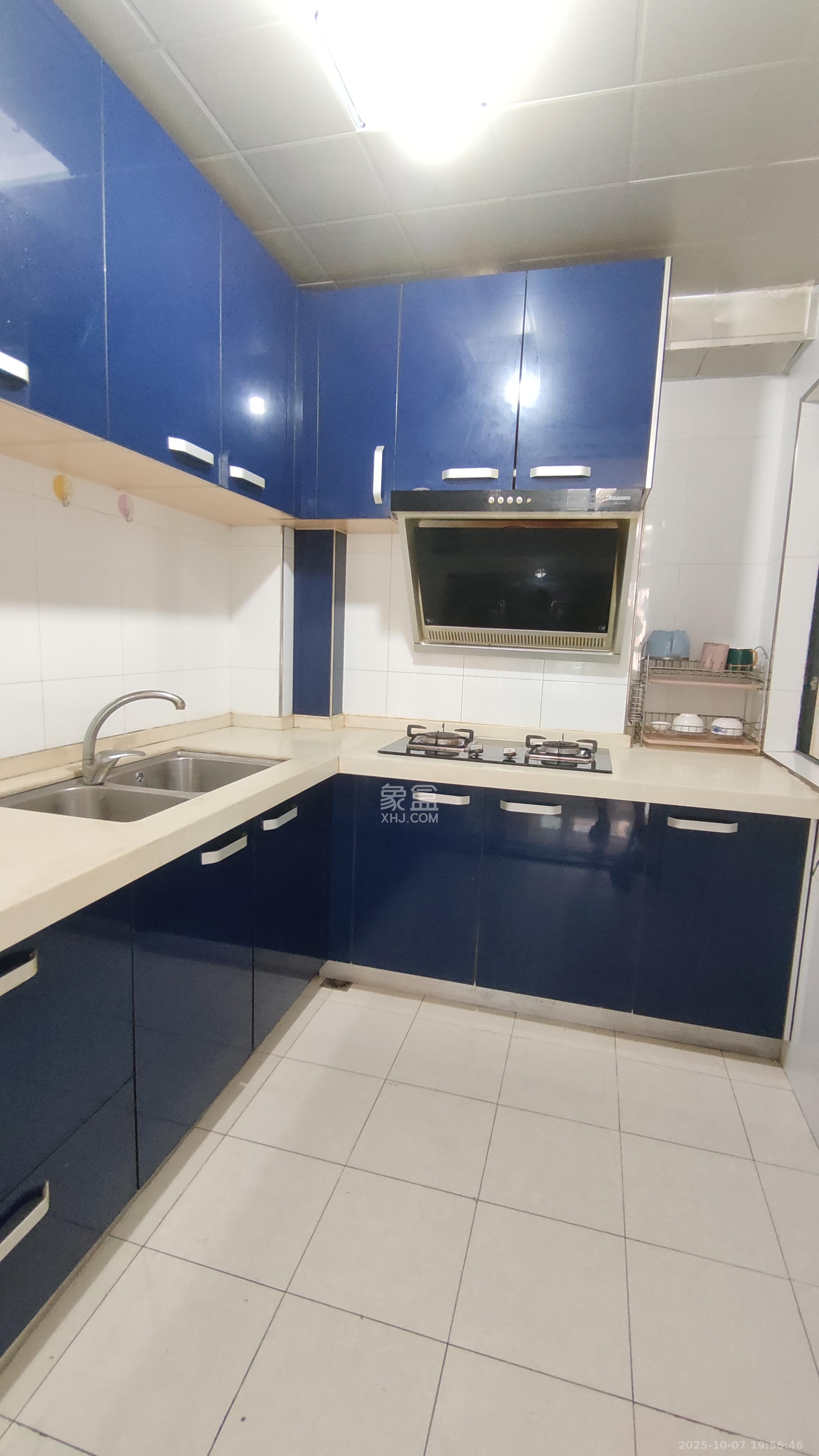 长房时代城 3室2厅1卫 2300.0元/月 长房时代城 3室2厅1卫 2300.0元/月室内图