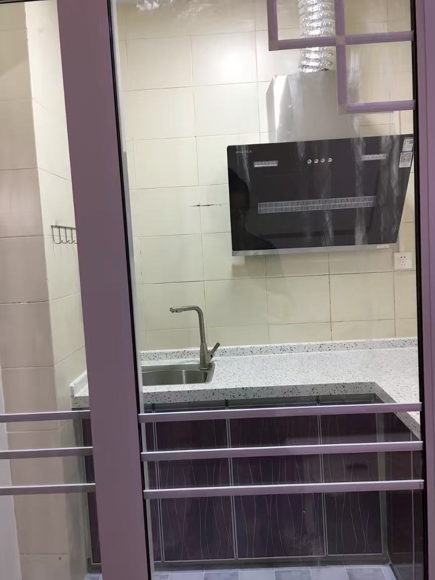 海韵书香  1室1厅1卫    2000.0元/月室内图