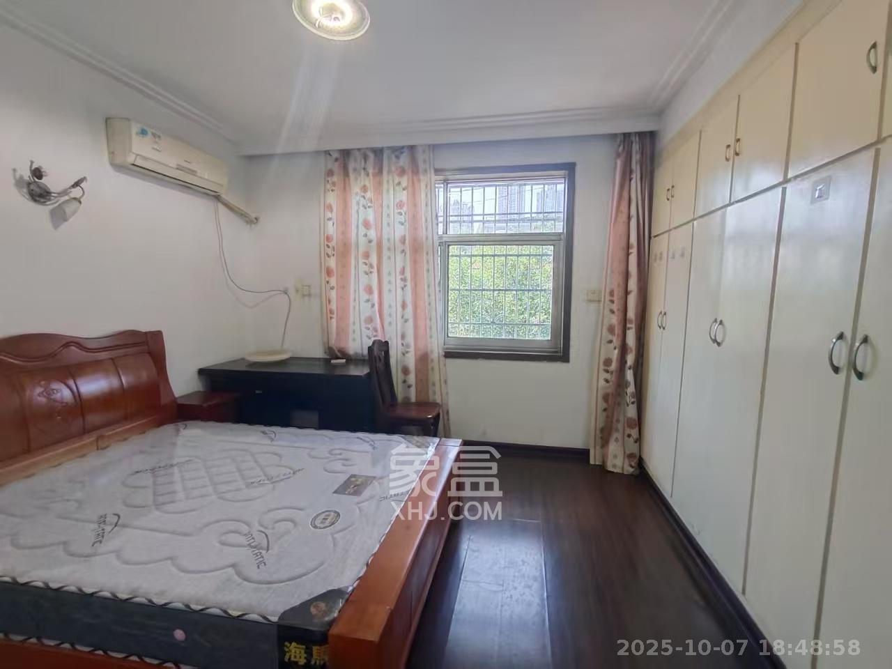 网船班小区 2室2厅1卫 1200.0元/月 网船班小区 2室2厅1卫 1200.0元/月室内图