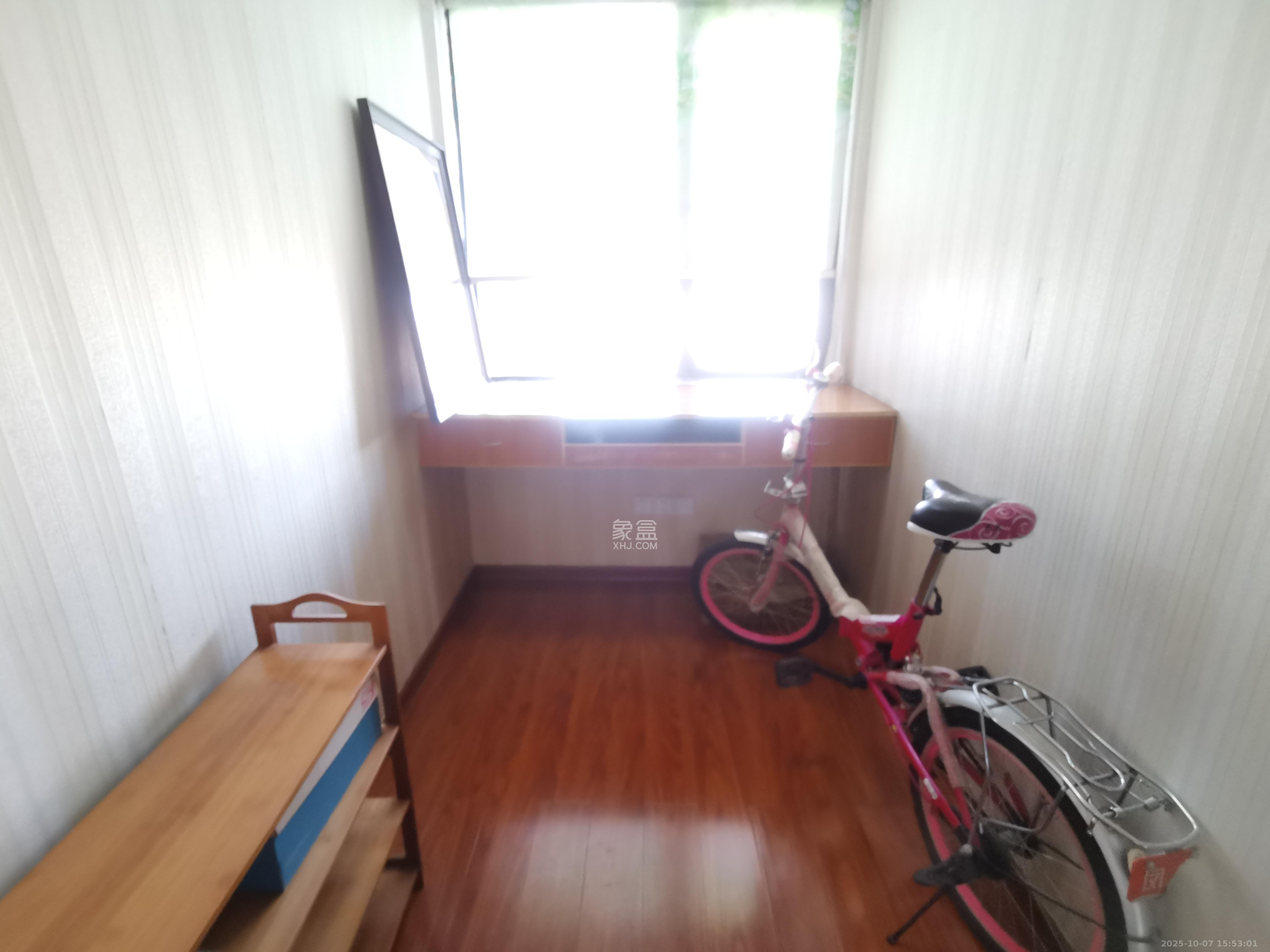 永祺西京  2室2厅1卫    2300.0元/月室内图