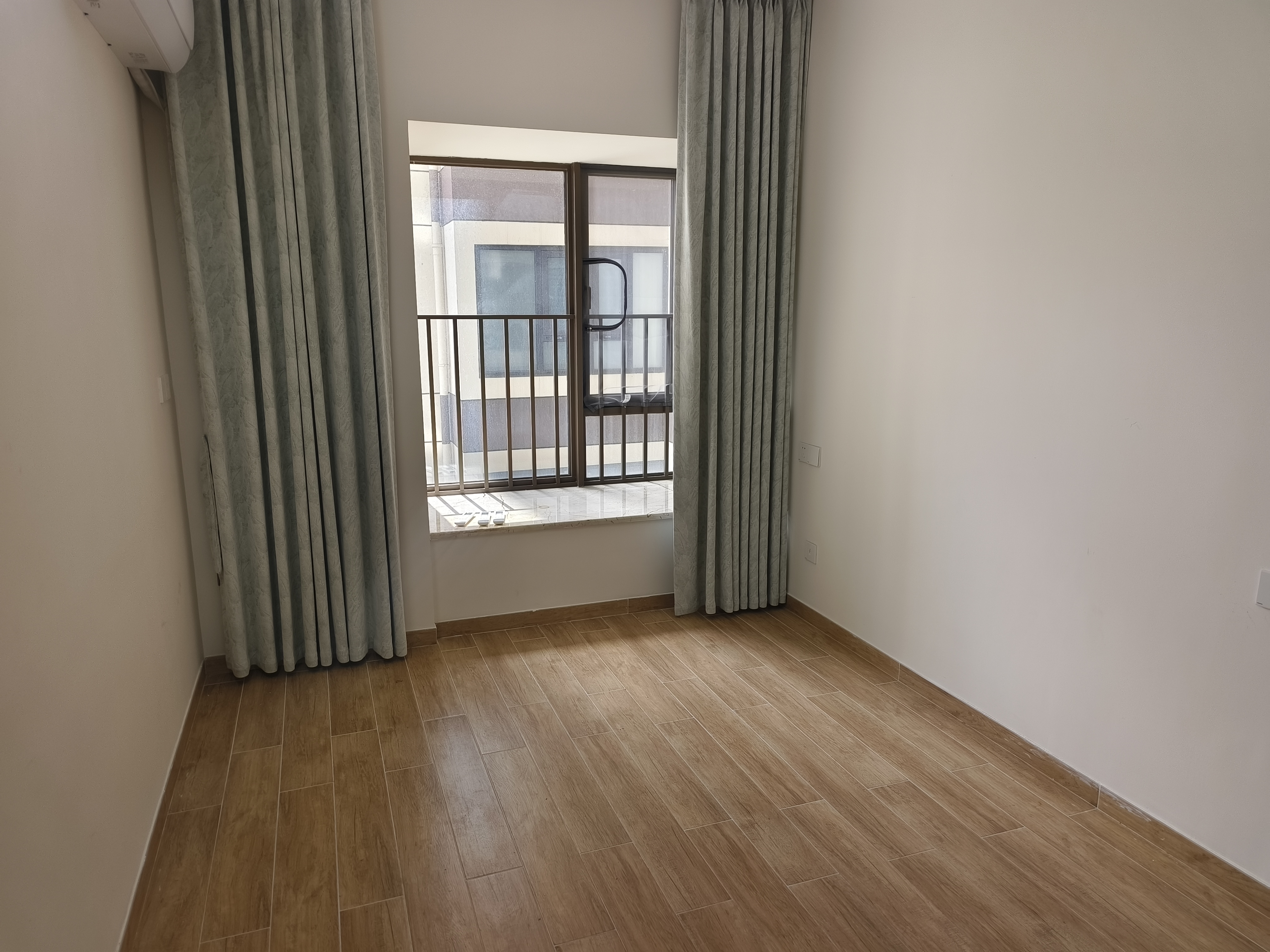 金湖壹号 1室0厅0卫 3800.0元/月 金湖壹号 1室0厅0卫 3800.0元/月室内图