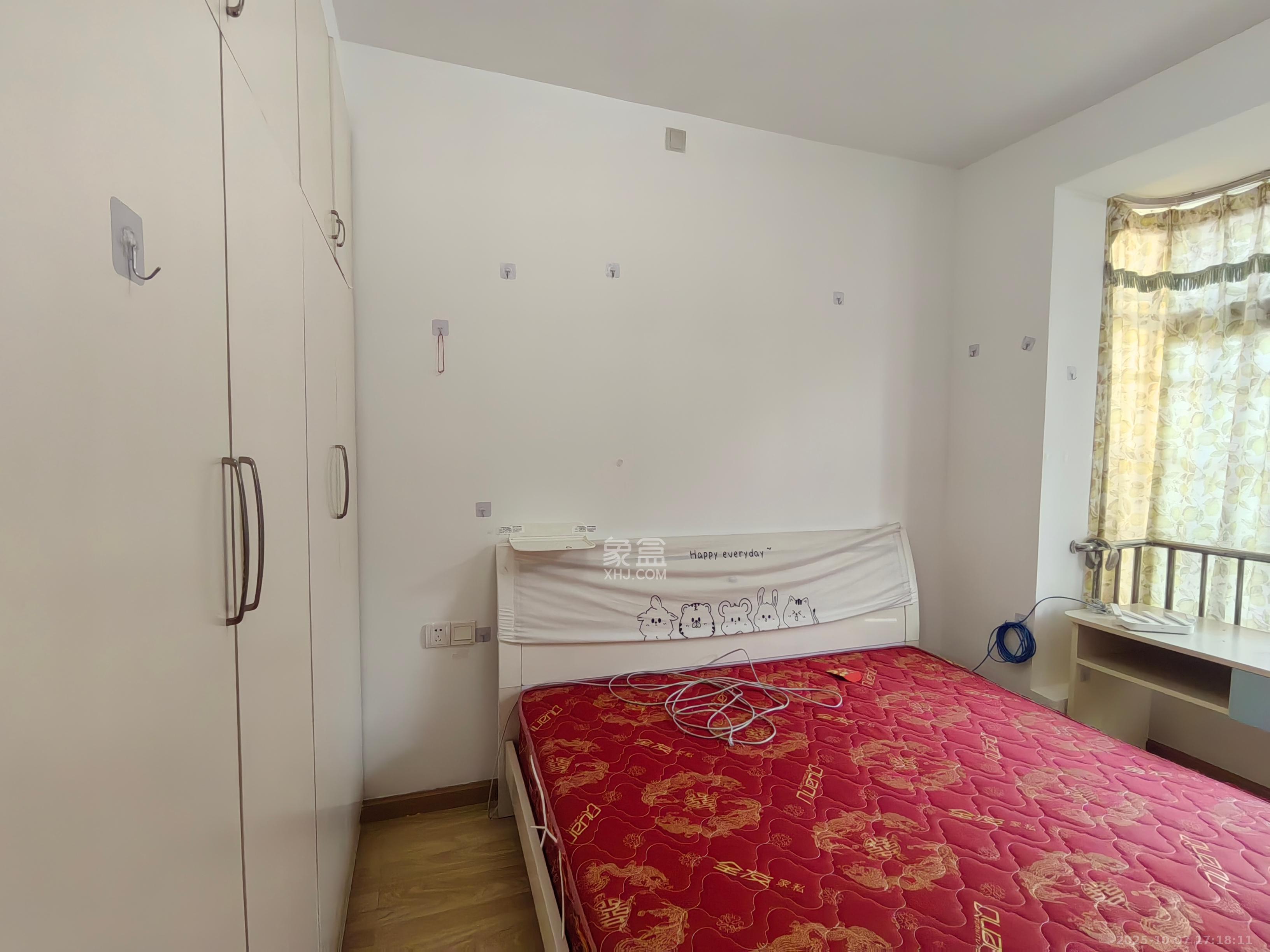 鄱阳小区 3室2厅1卫 1500.0元/月 鄱阳小区 3室2厅1卫 1500.0元/月室内图