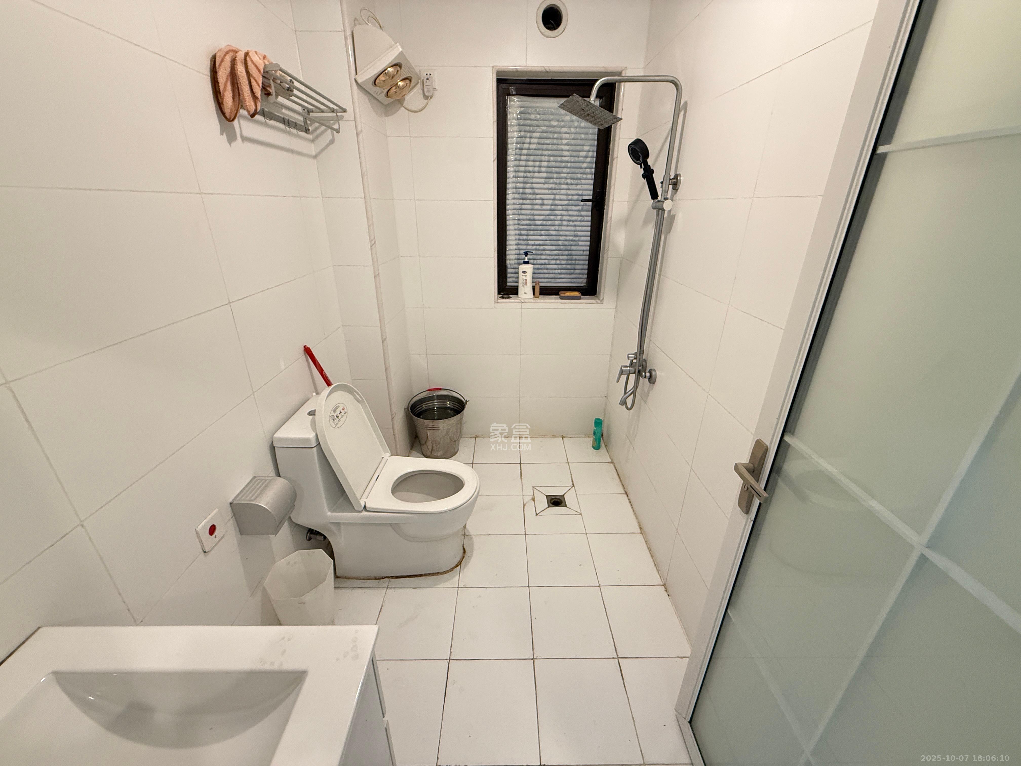 保利大都汇四期  3室2厅2卫    2800.0元/月 保利大都汇四期  3室2厅2卫    2800.0元/月室内图1