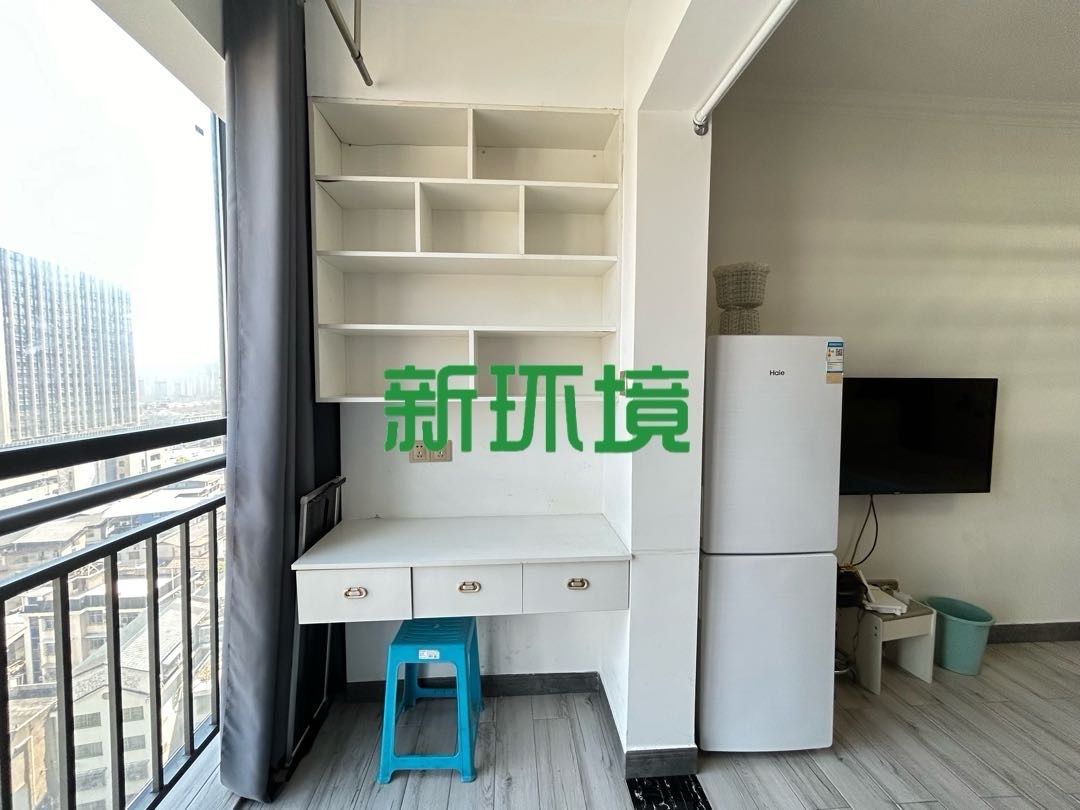 天门中央广场 1室1厅1卫 1300.0元/月 天门中央广场 1室1厅1卫 1300.0元/月室内图