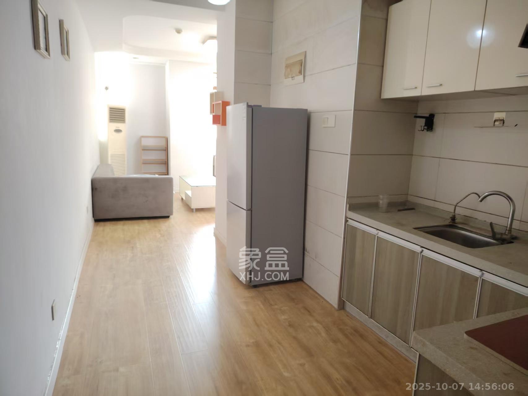 昊天大厦 2室1厅1卫 2200.0元/月 昊天大厦 2室1厅1卫 2200.0元/月室内图