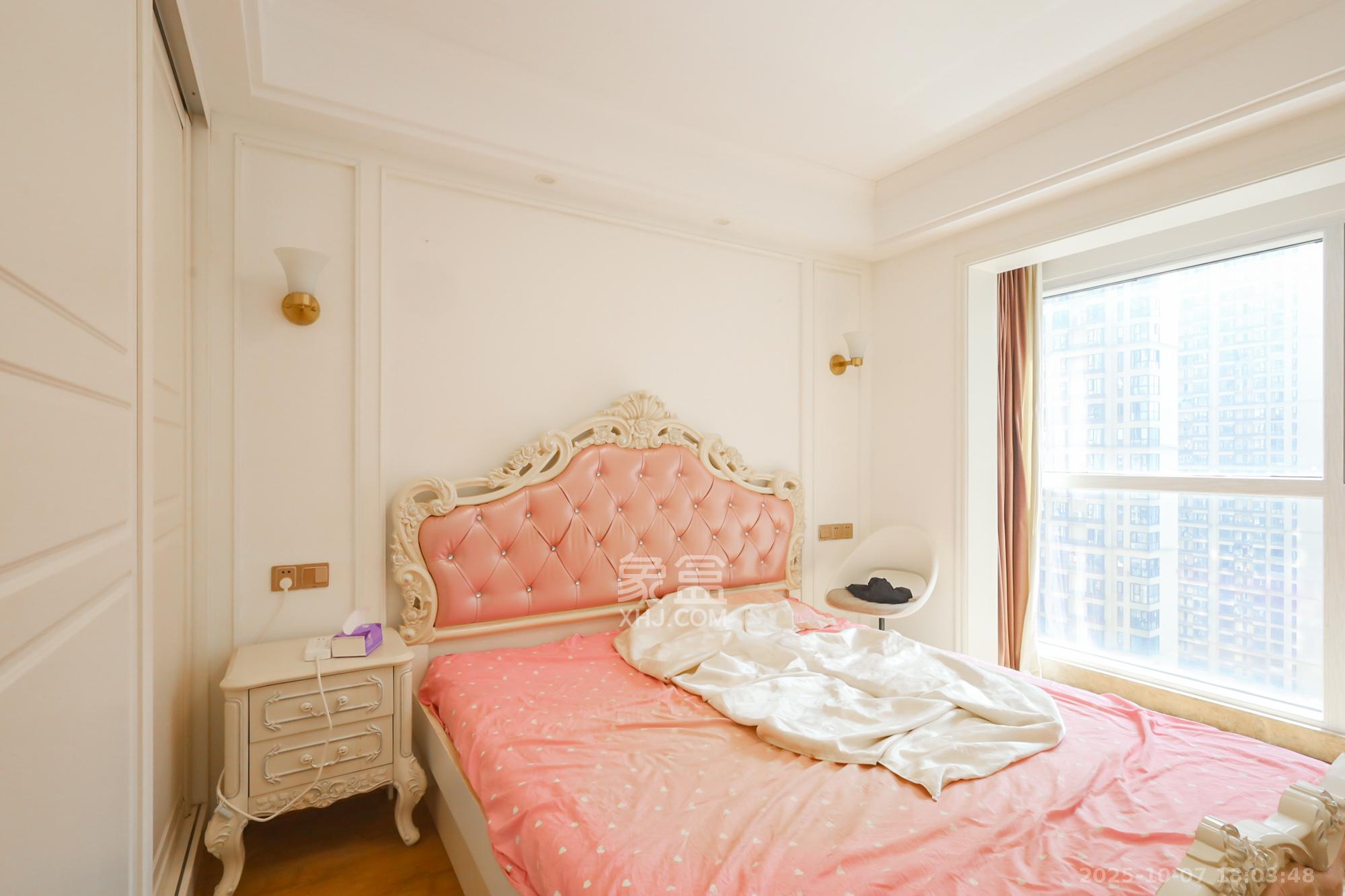 保利西海岸B区  3室2厅2卫    168.0万 保利西海岸B区  3室2厅2卫    168.0万卧室