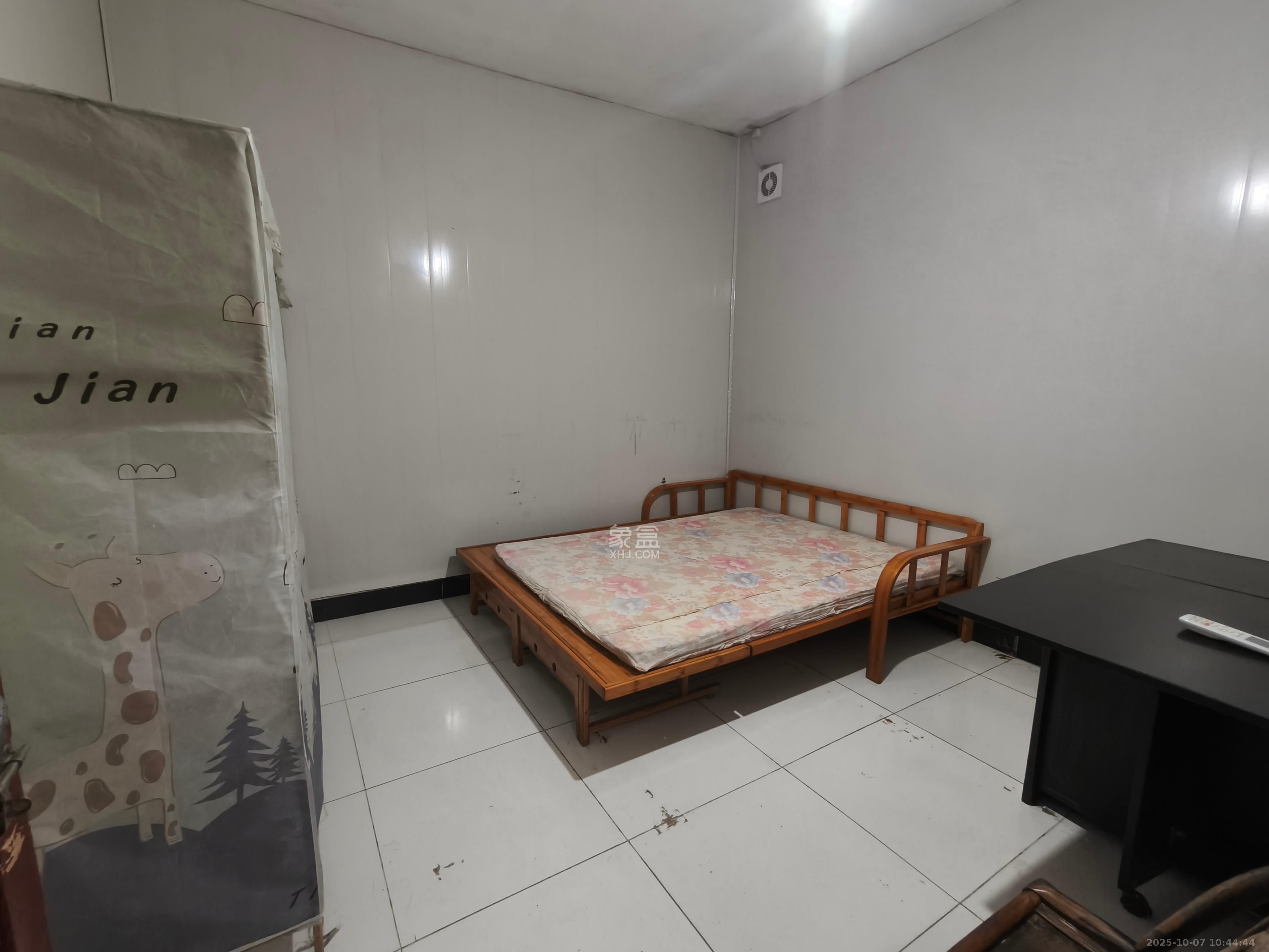 蔡锷北路散盘 2室1厅1卫 1600.0元/月 蔡锷北路散盘 2室1厅1卫 1600.0元/月室内图