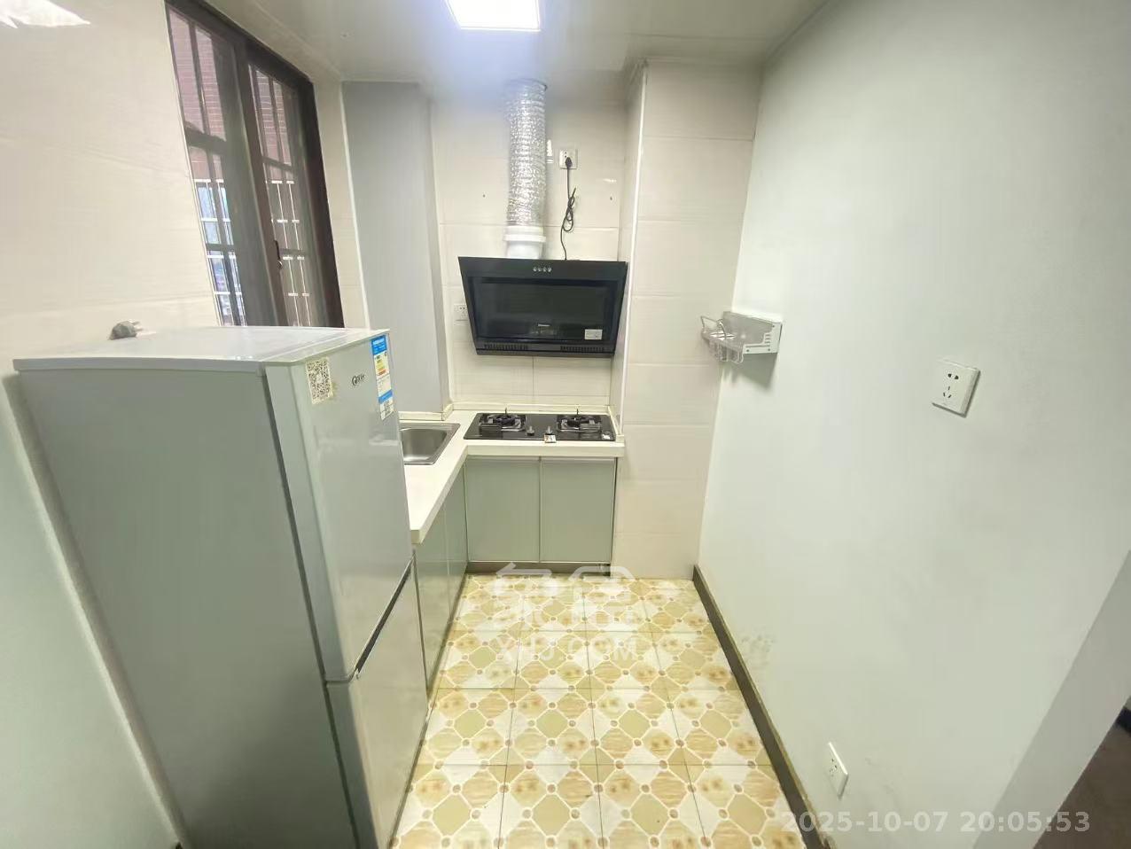 芒果天地(芒果雅苑)  3室1厅1卫    2000.0元/月室内图