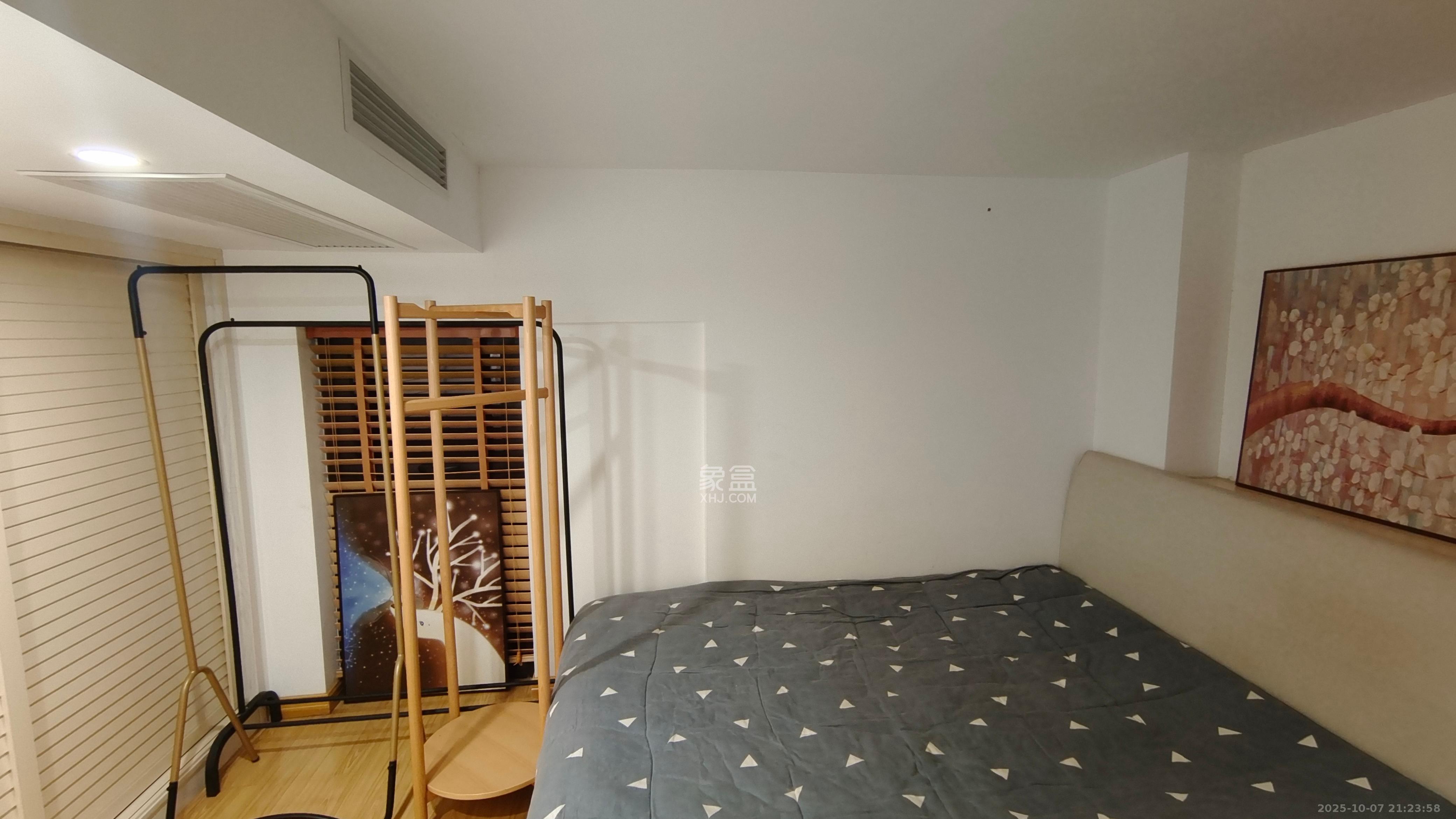 达美溪湖湾  2室2厅1卫    2200.0元/月 达美溪湖湾  2室2厅1卫    2200.0元/月室内图