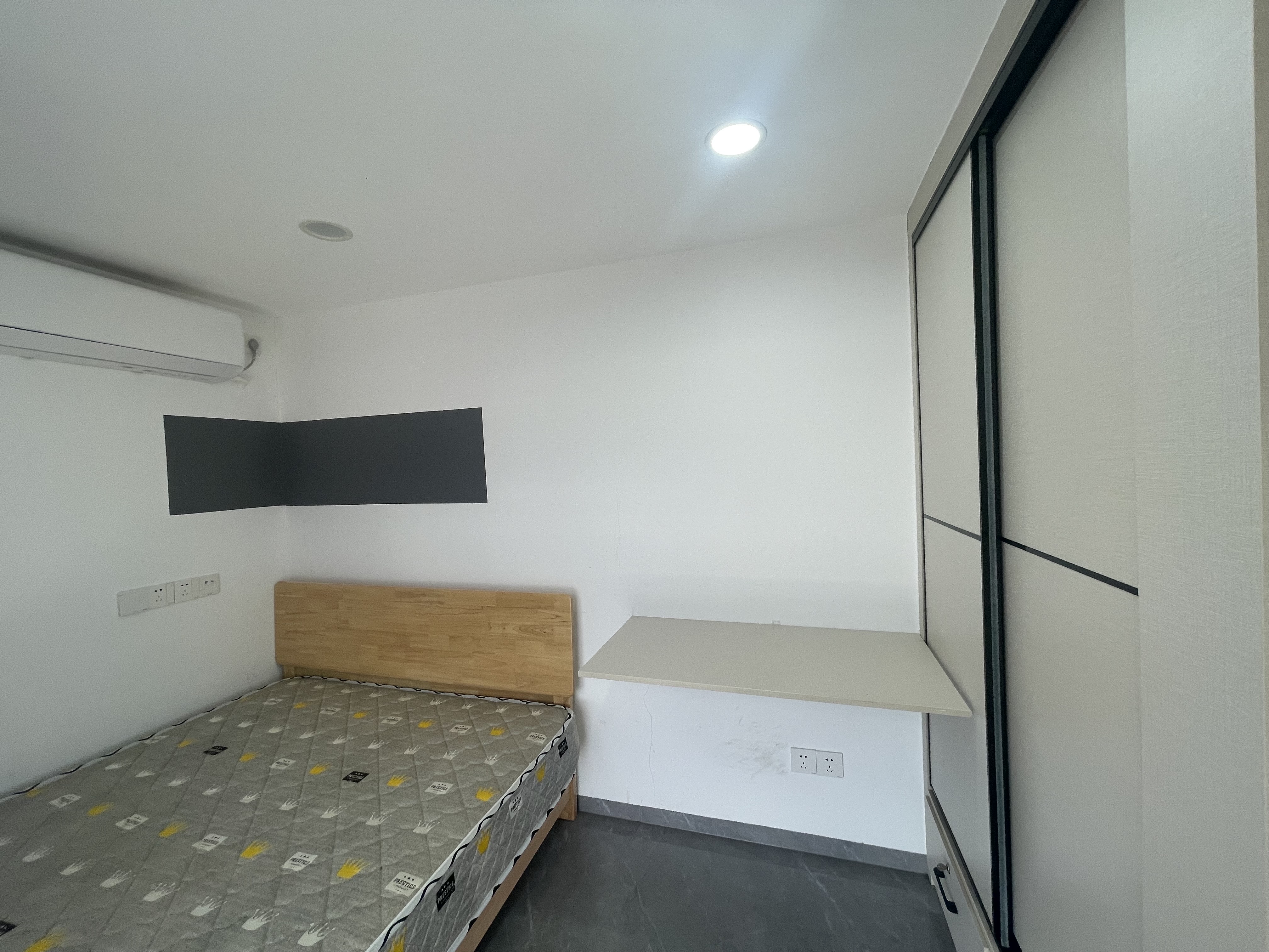 东站国际  2室2厅1卫    2700.0元/月室内图