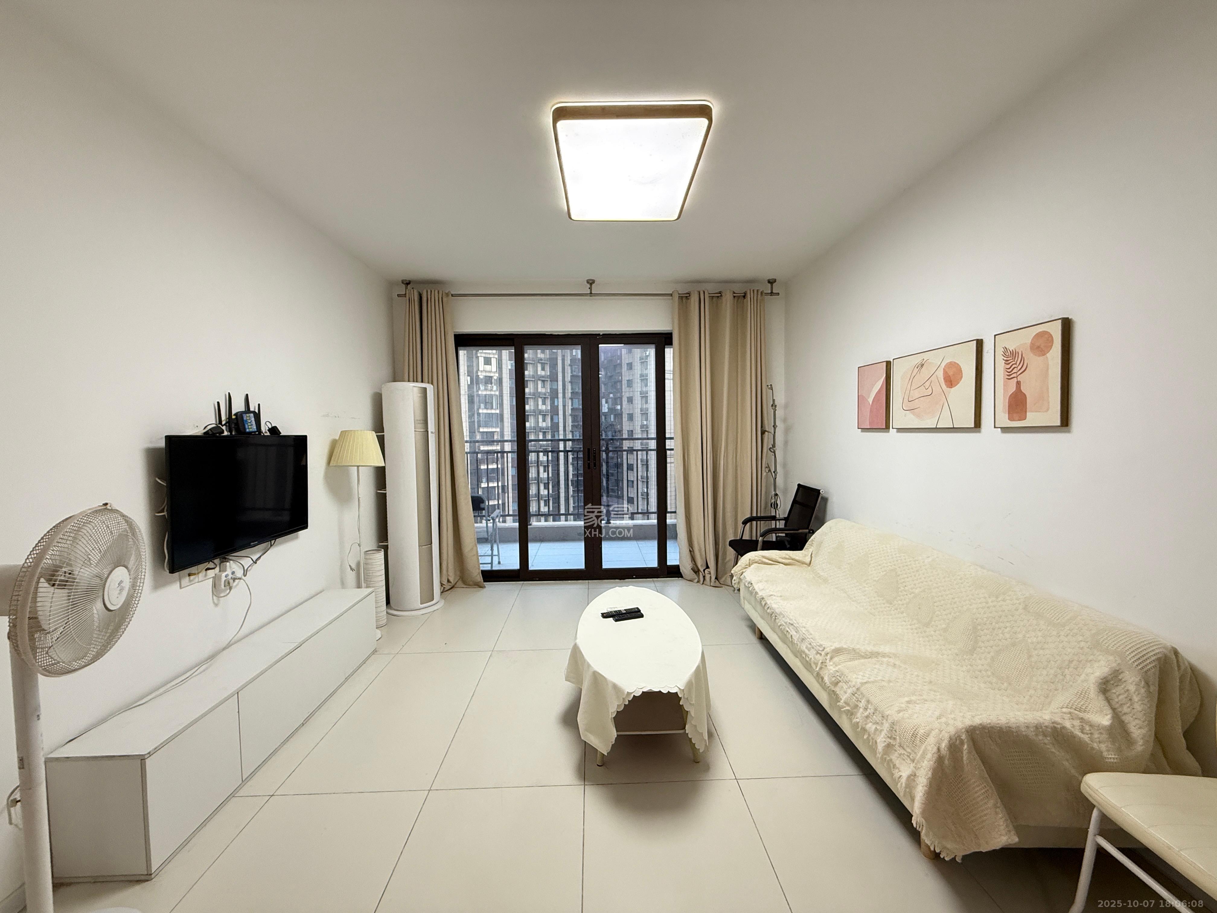 保利大都汇四期  3室2厅2卫    2800.0元/月 保利大都汇四期  3室2厅2卫    2800.0元/月室内图