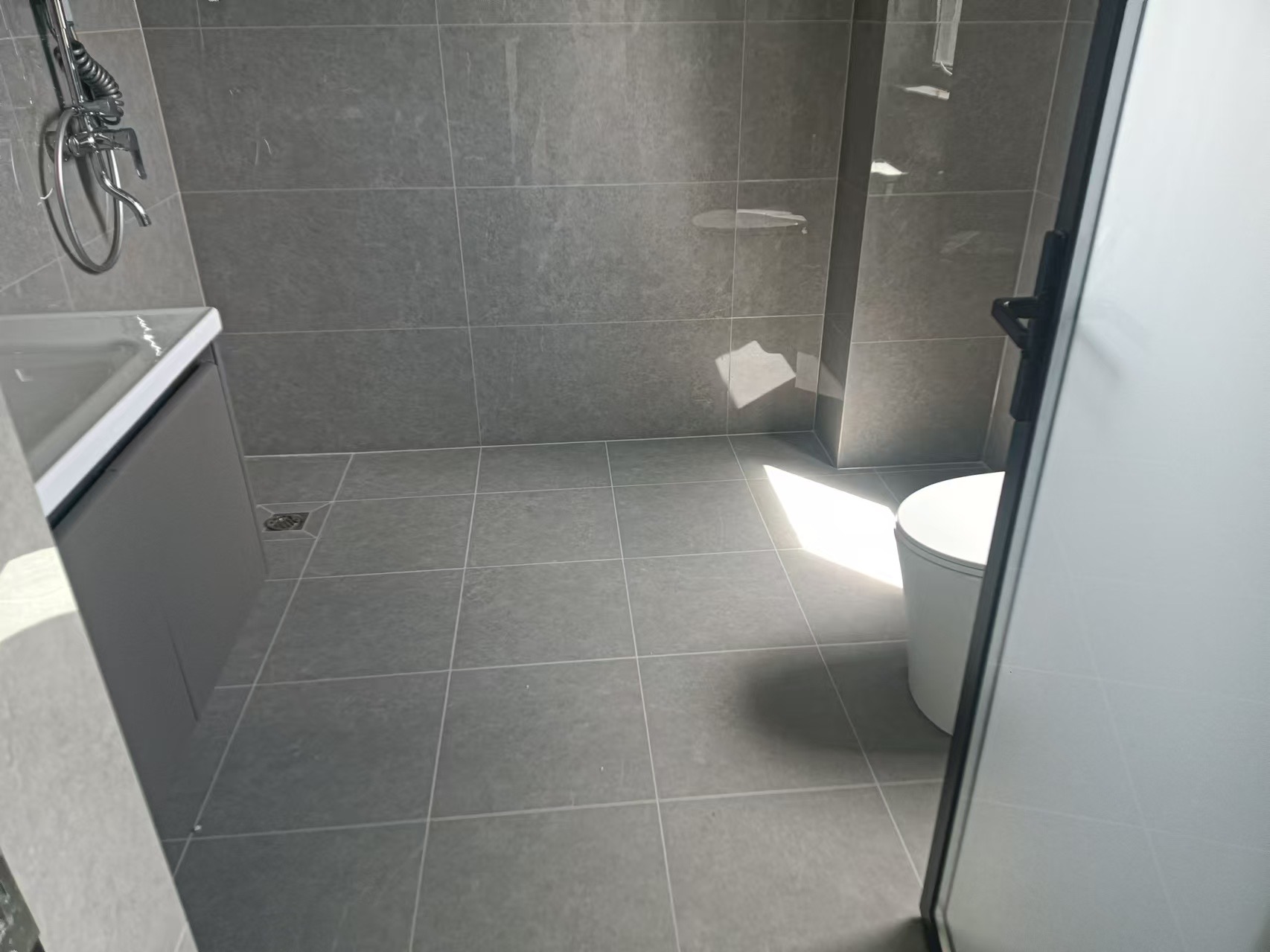 海航豪庭北苑  3室2厅2卫    4500.0元/月室内图