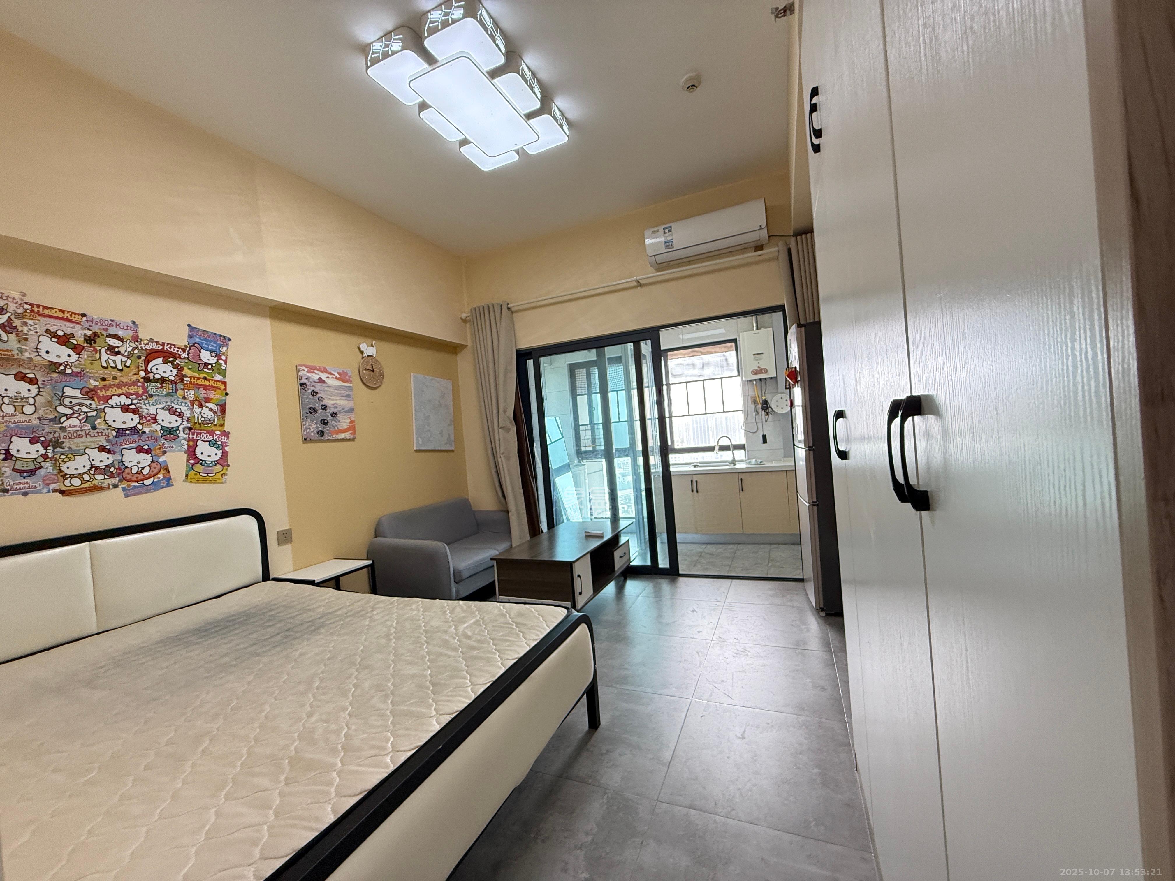 明发国际城 1室1厅1卫 1300.0元/月 明发国际城 1室1厅1卫 1300.0元/月室内图