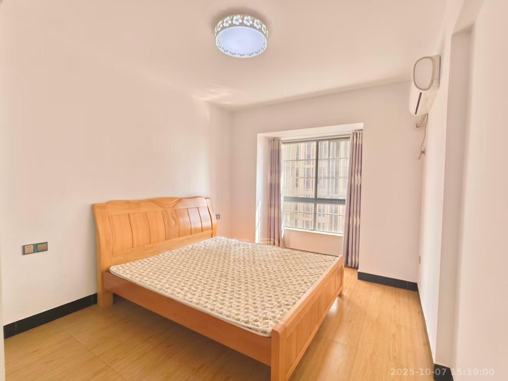 都市兰亭 2室2厅1卫 1300.0元/月 都市兰亭 2室2厅1卫 1300.0元/月室内图