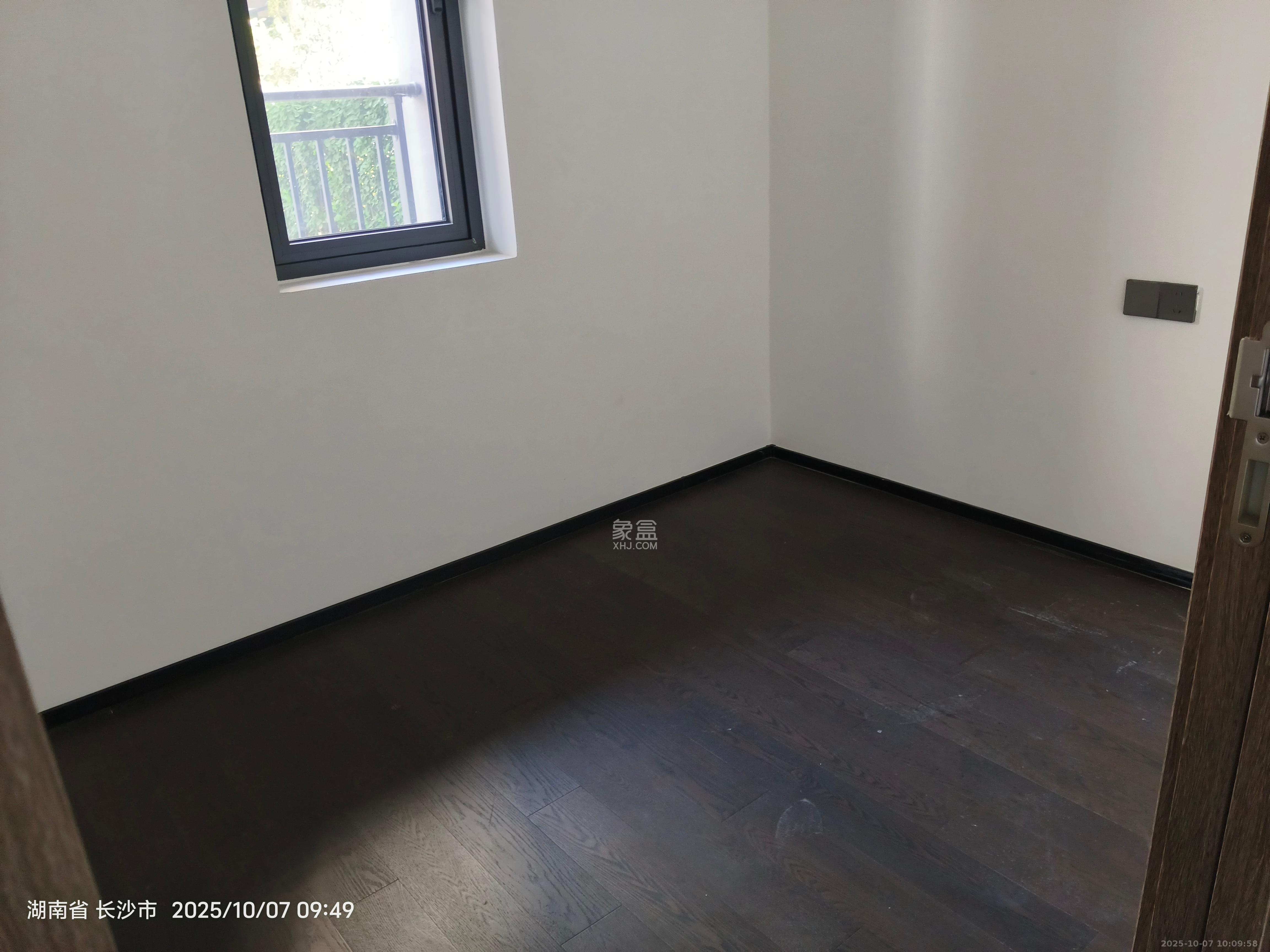 万科松湖天地 4室2厅2卫 4500.0元/月 万科松湖天地 4室2厅2卫 4500.0元/月室内图