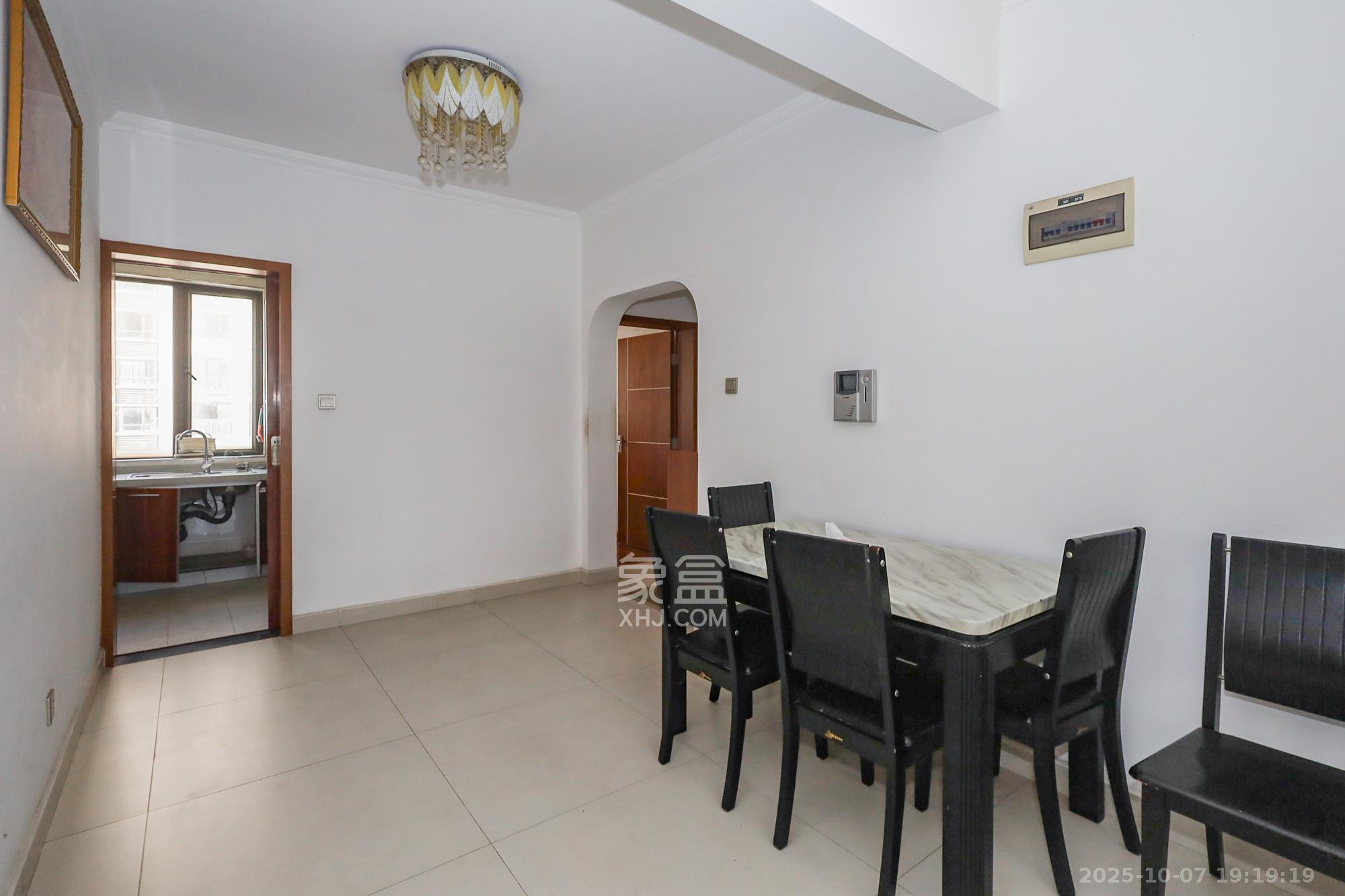 旭辉藏郡（藏郡、旭湘华府)  3室2厅1卫    228.0万其他