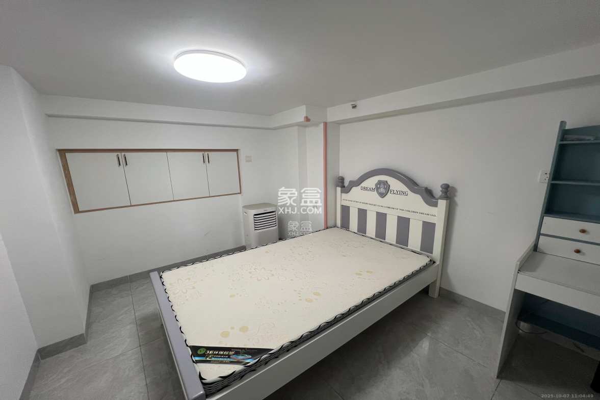 明昇壹城(明昇时代广场)三期 2室1厅2卫 2500.0元/月 明昇壹城(明昇时代广场)三期 2室1厅2卫 2500.0元/月室内图