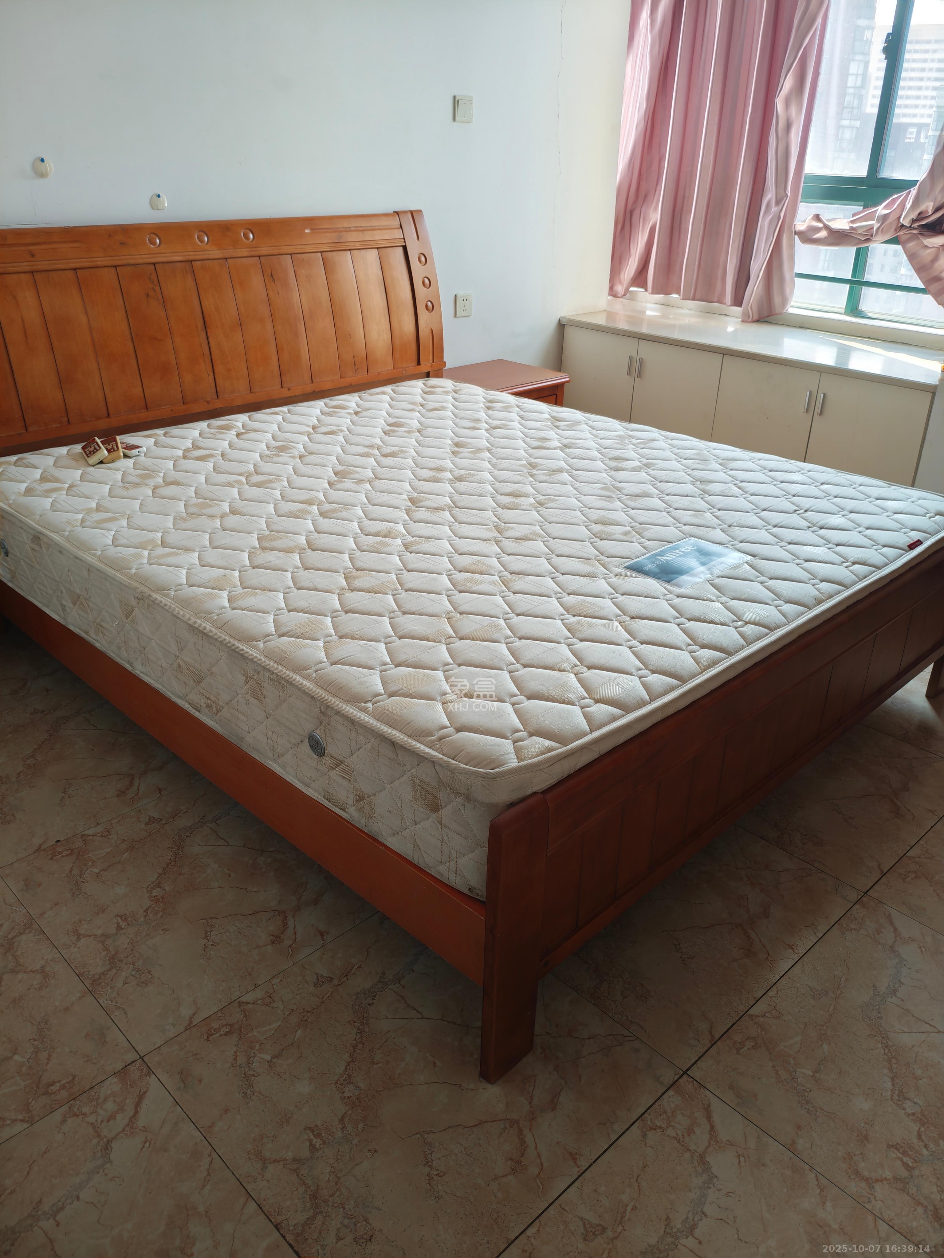 华盛世纪新城  1室2厅1卫    1800.0元/月 华盛世纪新城  1室2厅1卫    1800.0元/月室内图