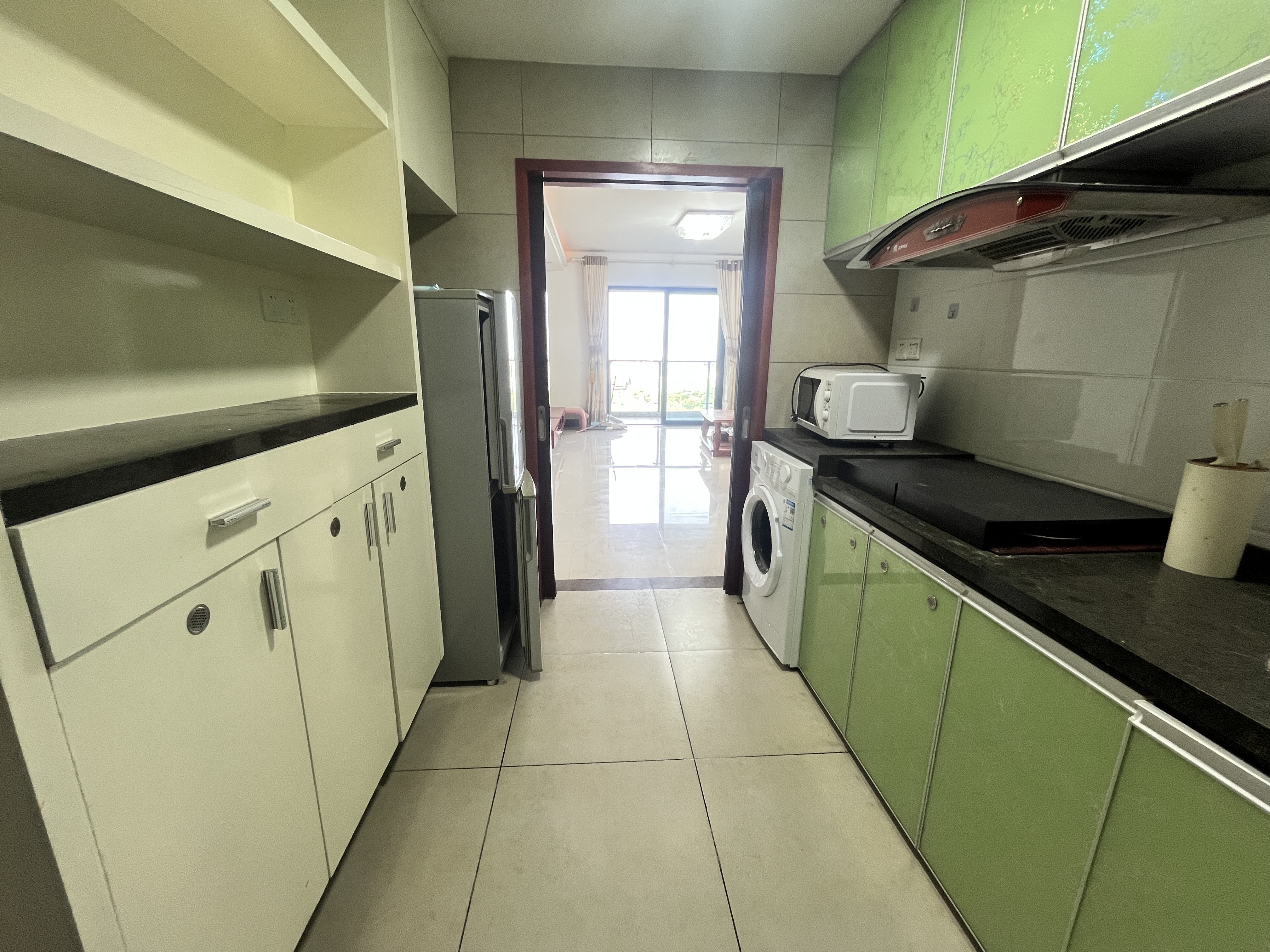 宝华海景  1室1厅1卫    2500.0元/月室内图